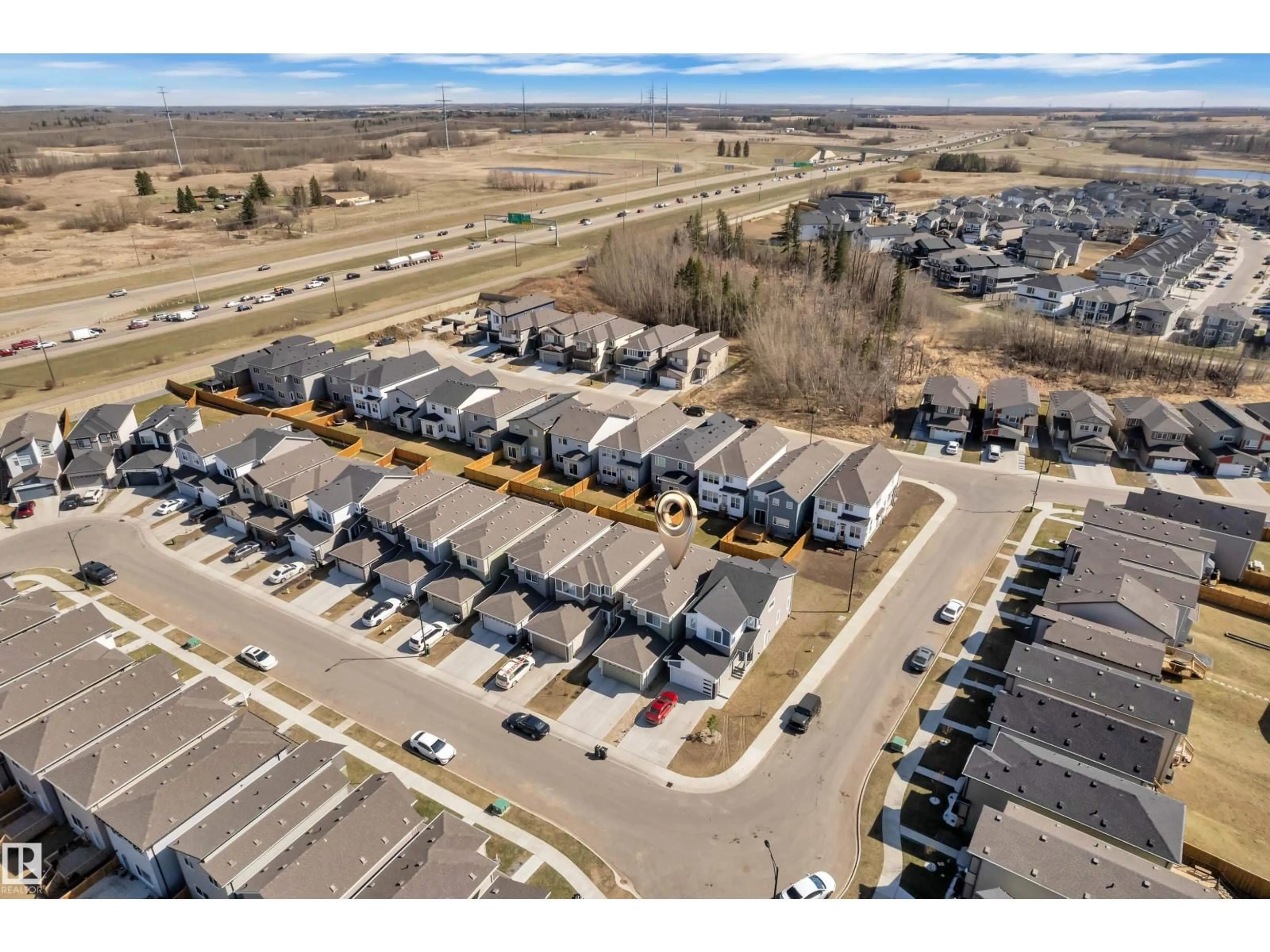 A pic from outside/outdoor area/front of a property/back of a property/a pic from drone, street for 319 36 AV, Edmonton Alberta T6T2P9