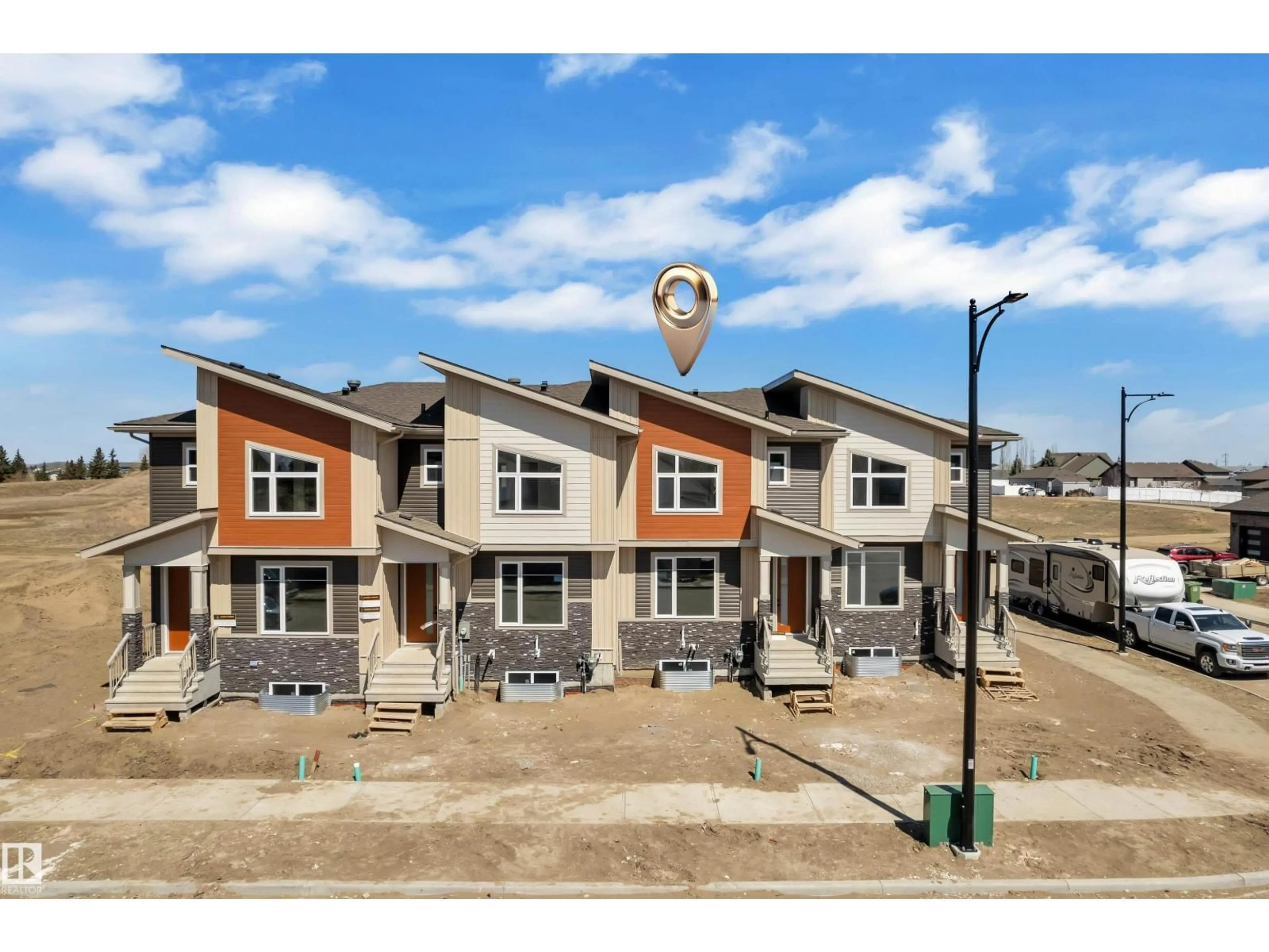 A pic from outside/outdoor area/front of a property/back of a property/a pic from drone, street for 173 GRAYBRIAR DR, Stony Plain Alberta T7Z0P3