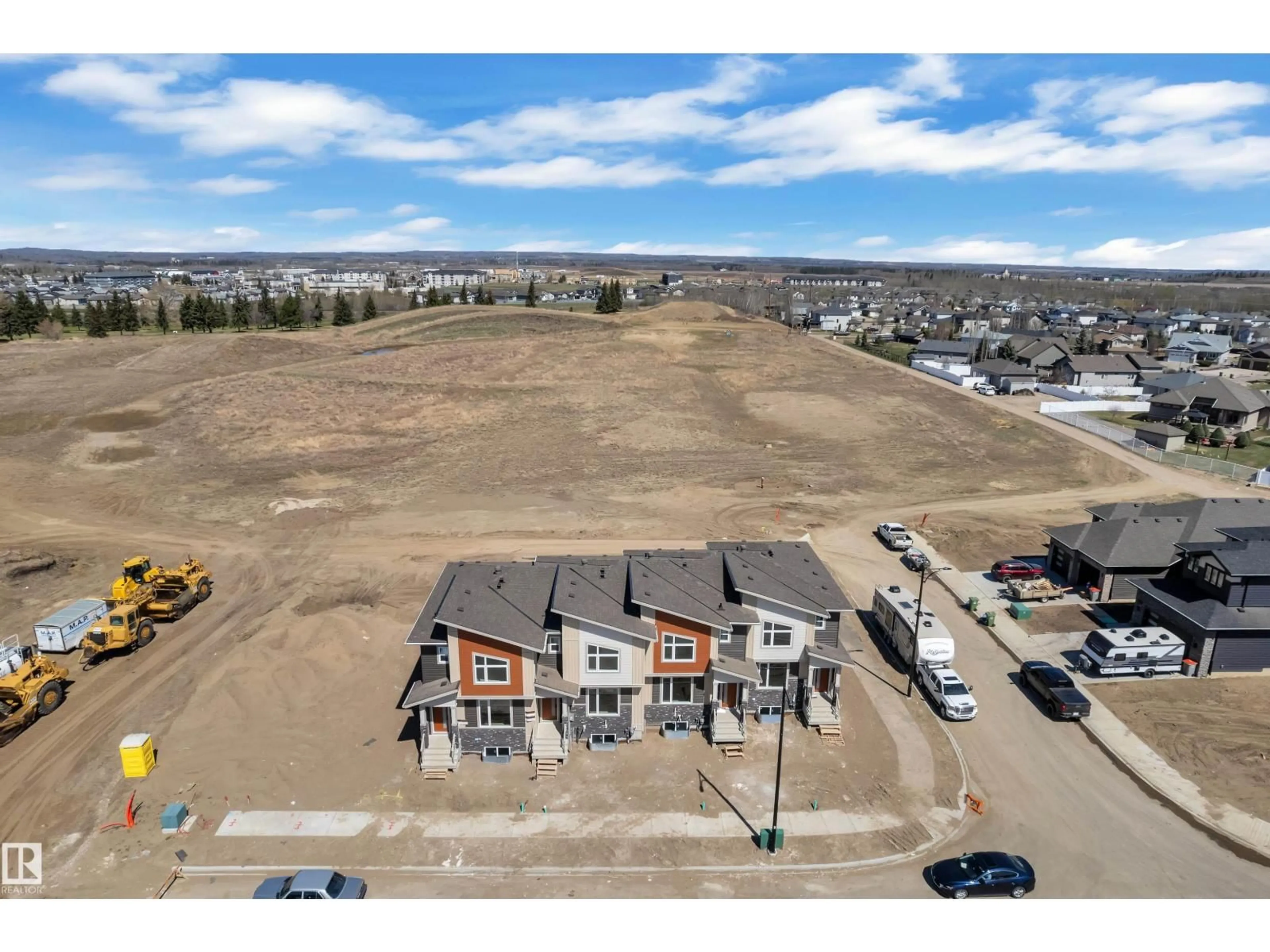 A pic from outside/outdoor area/front of a property/back of a property/a pic from drone, mountain view for 173 GRAYBRIAR DR, Stony Plain Alberta T7Z0P3