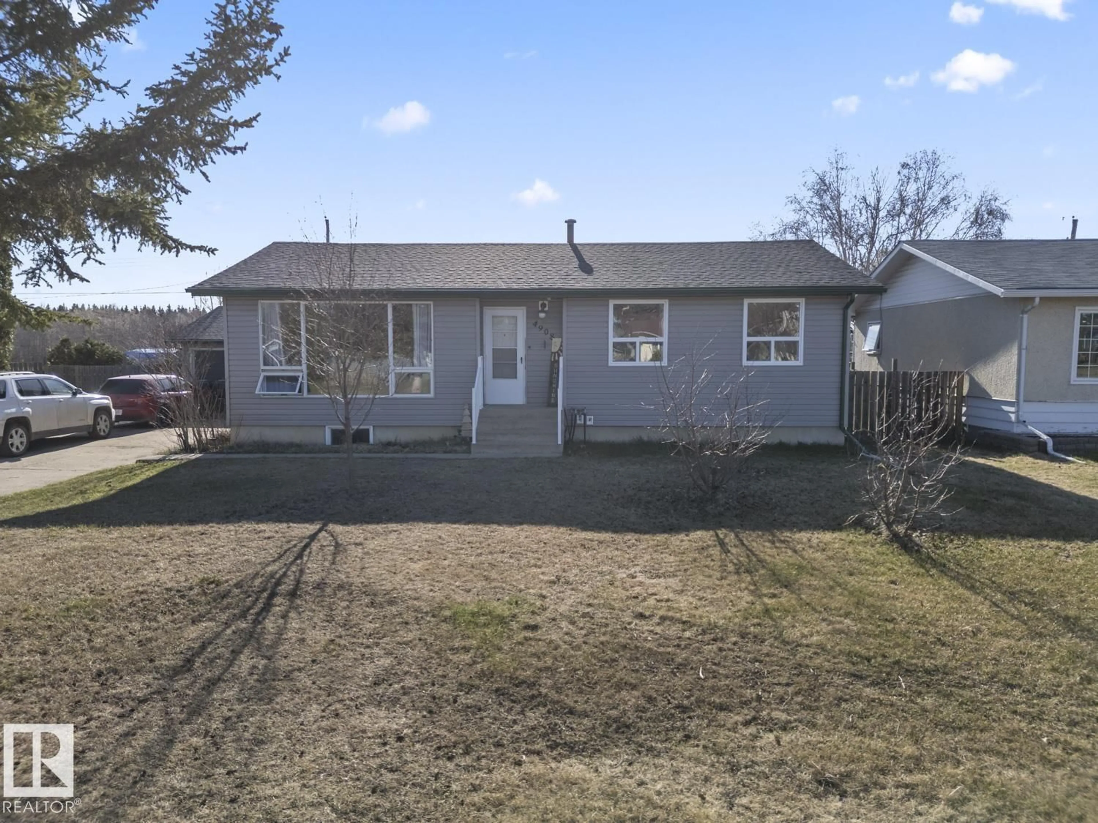A pic from outside/outdoor area/front of a property/back of a property/a pic from drone, street for 4908 59 ST, Cold Lake Alberta T9M1T2