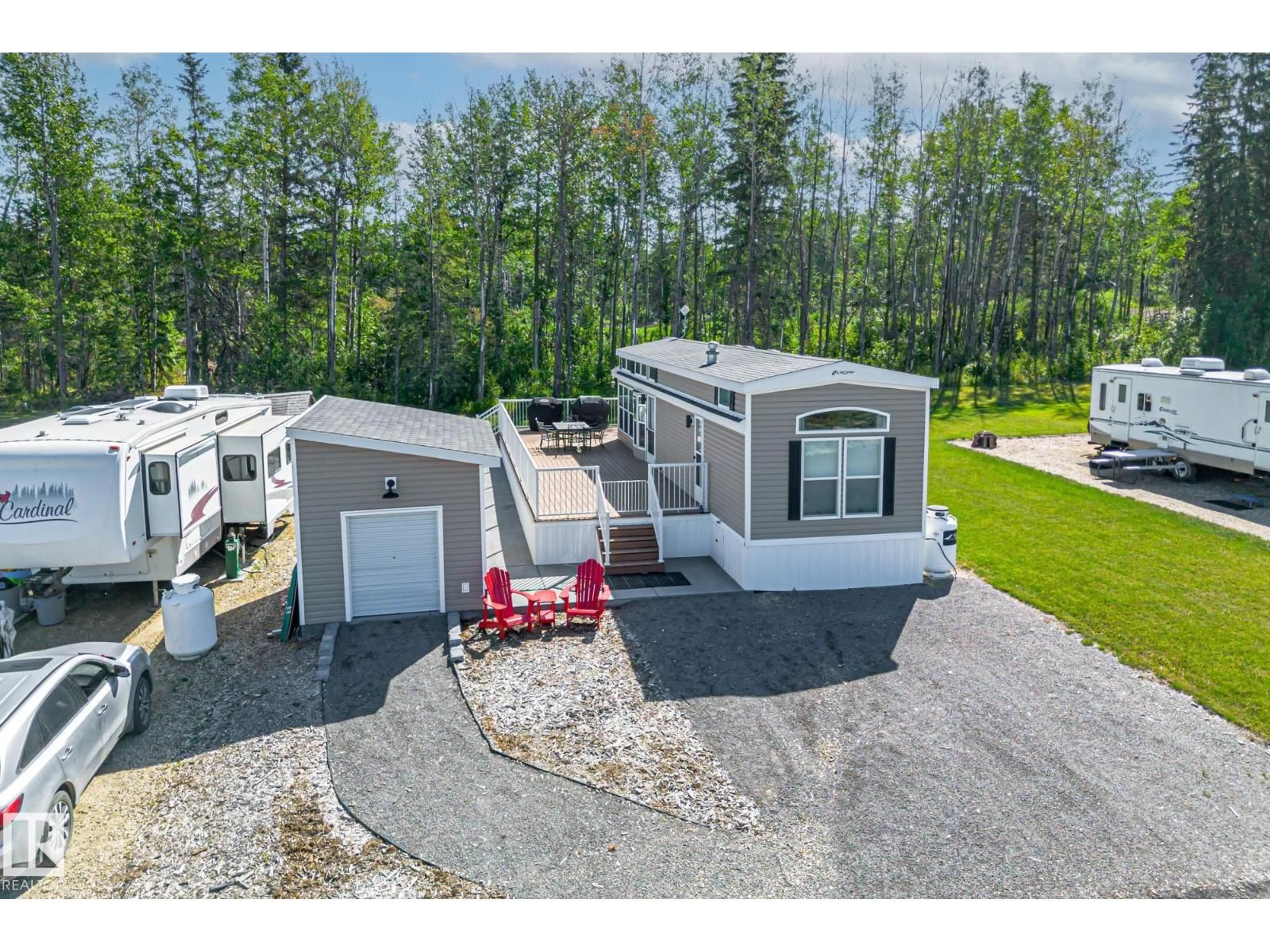 A pic from outside/outdoor area/front of a property/back of a property/a pic from drone, unknown for 53126 - 565 RGE ROAD 70, Rural Parkland County Alberta T7Z1M1