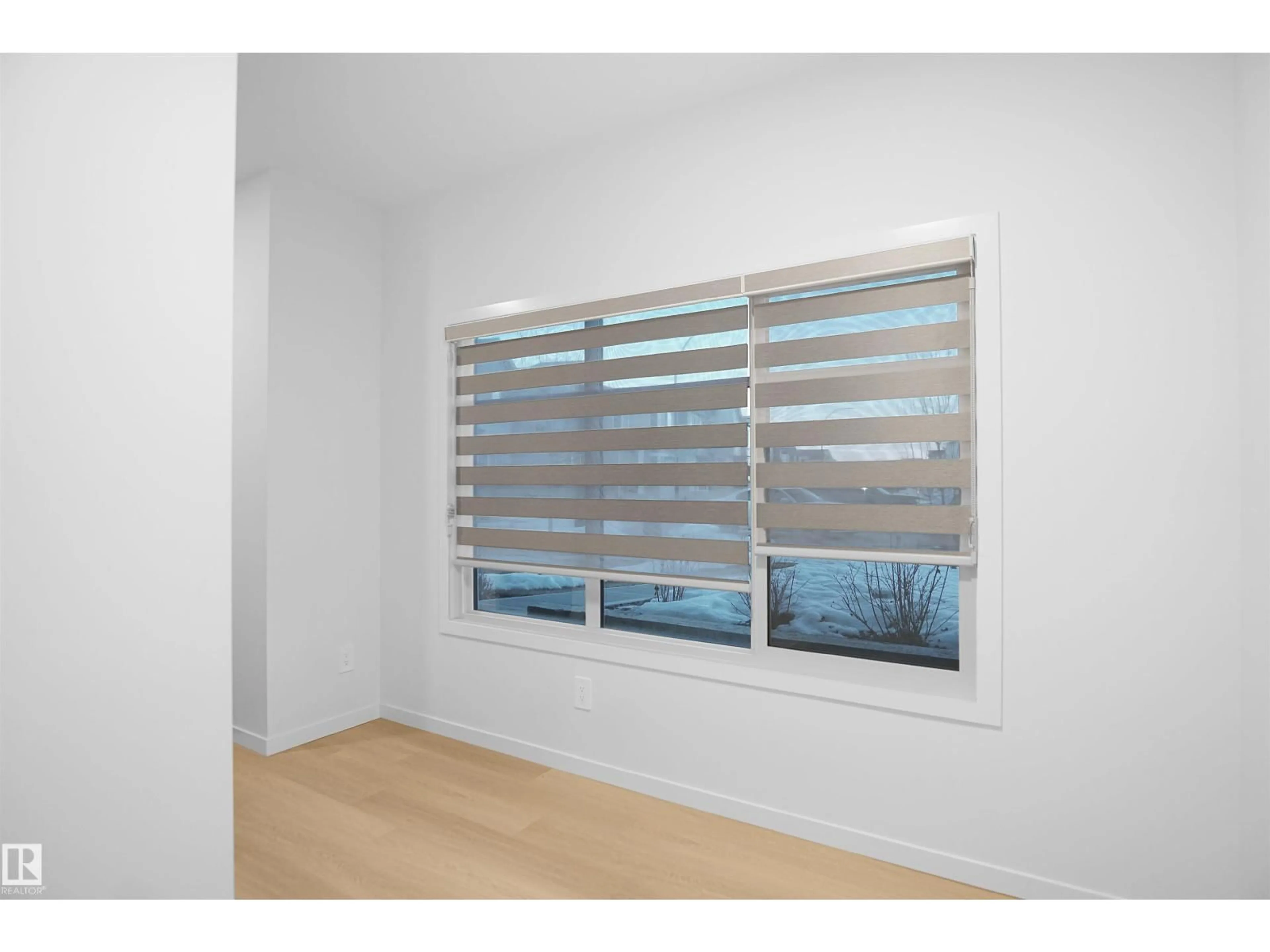 A pic of a room for SW - 510 37 ST, Edmonton Alberta T6X3B2