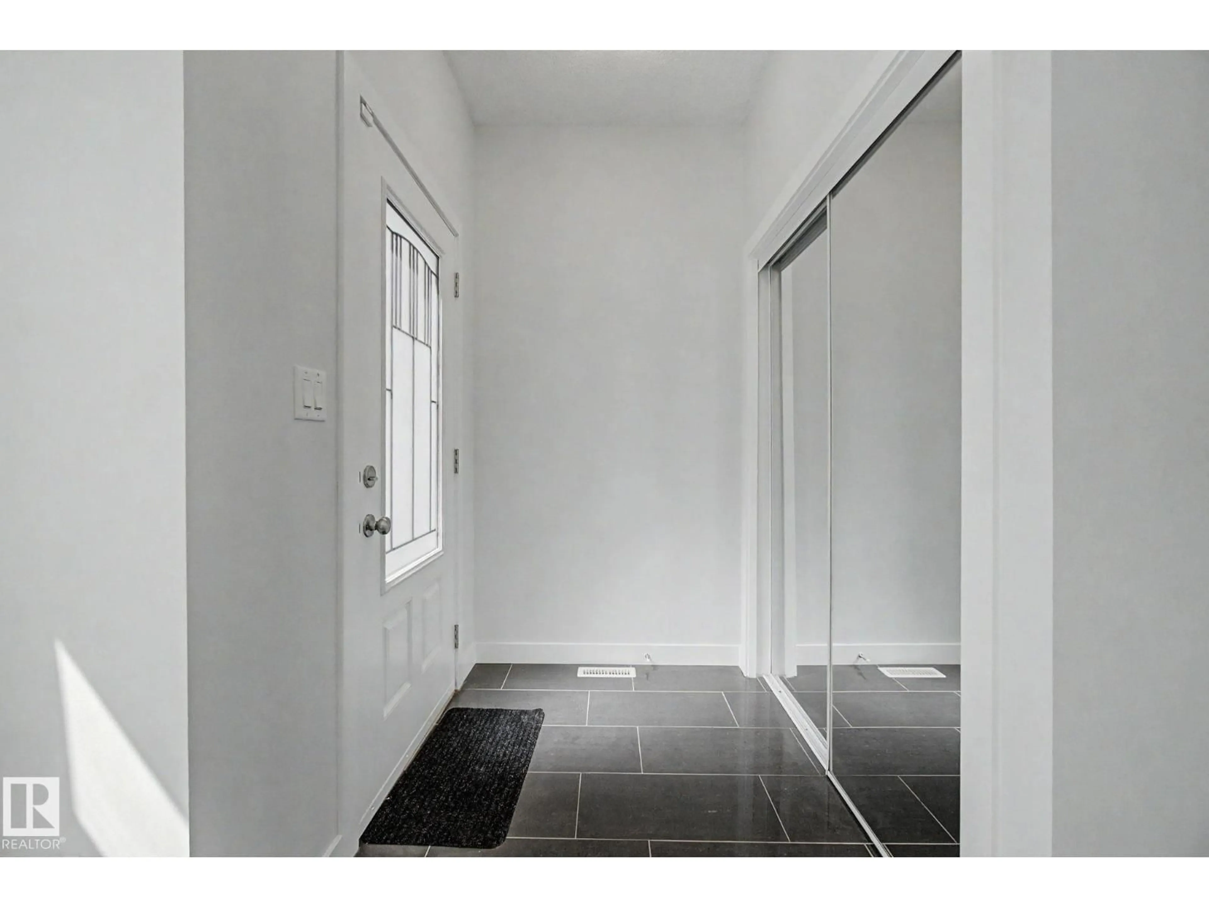 Indoor entryway for 723 - 36 172 ST, Edmonton Alberta T6W2N6