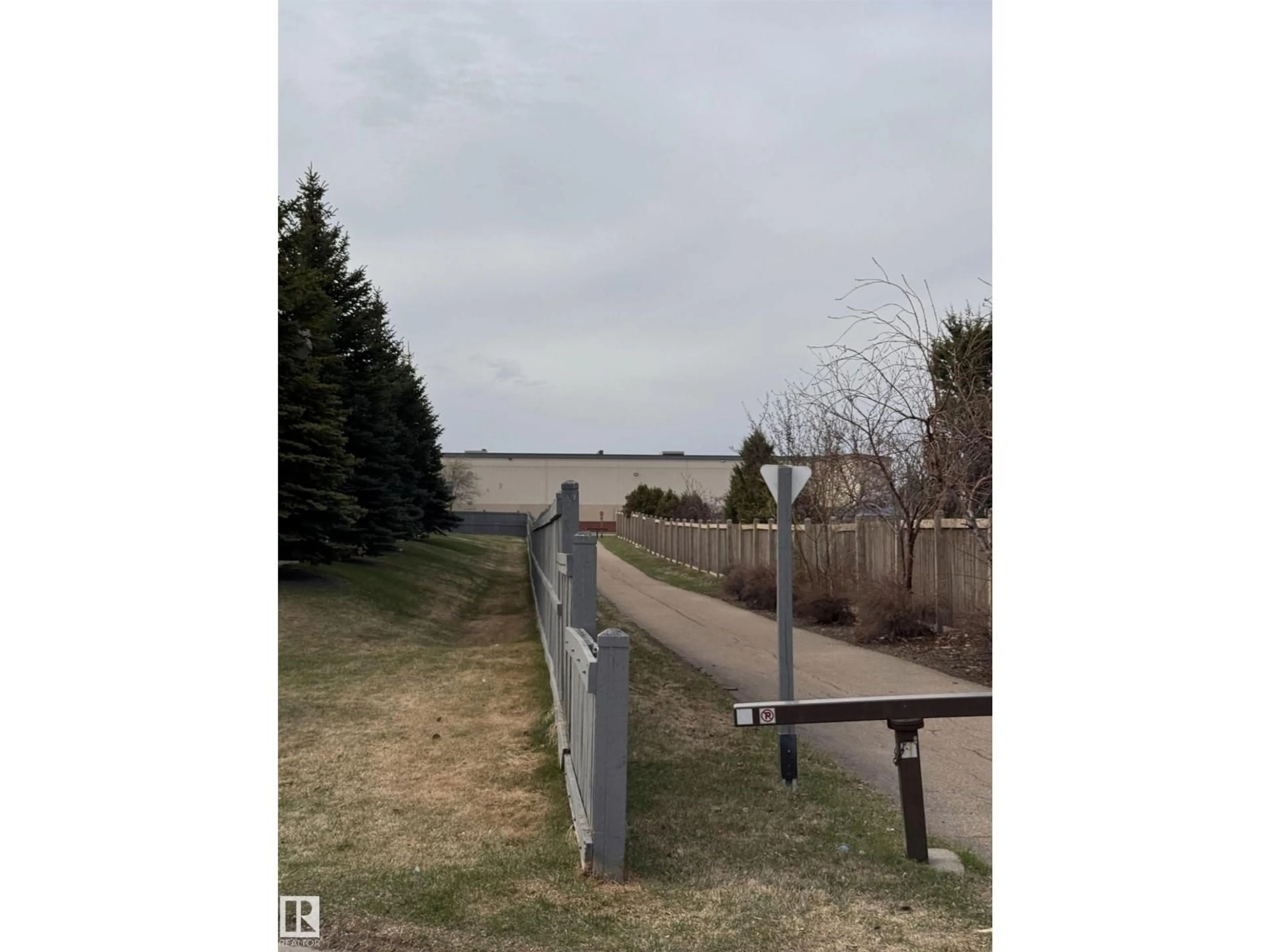 Blurry image for #108 - 801 BOTHWELL DR, Sherwood Park Alberta T8H2L1