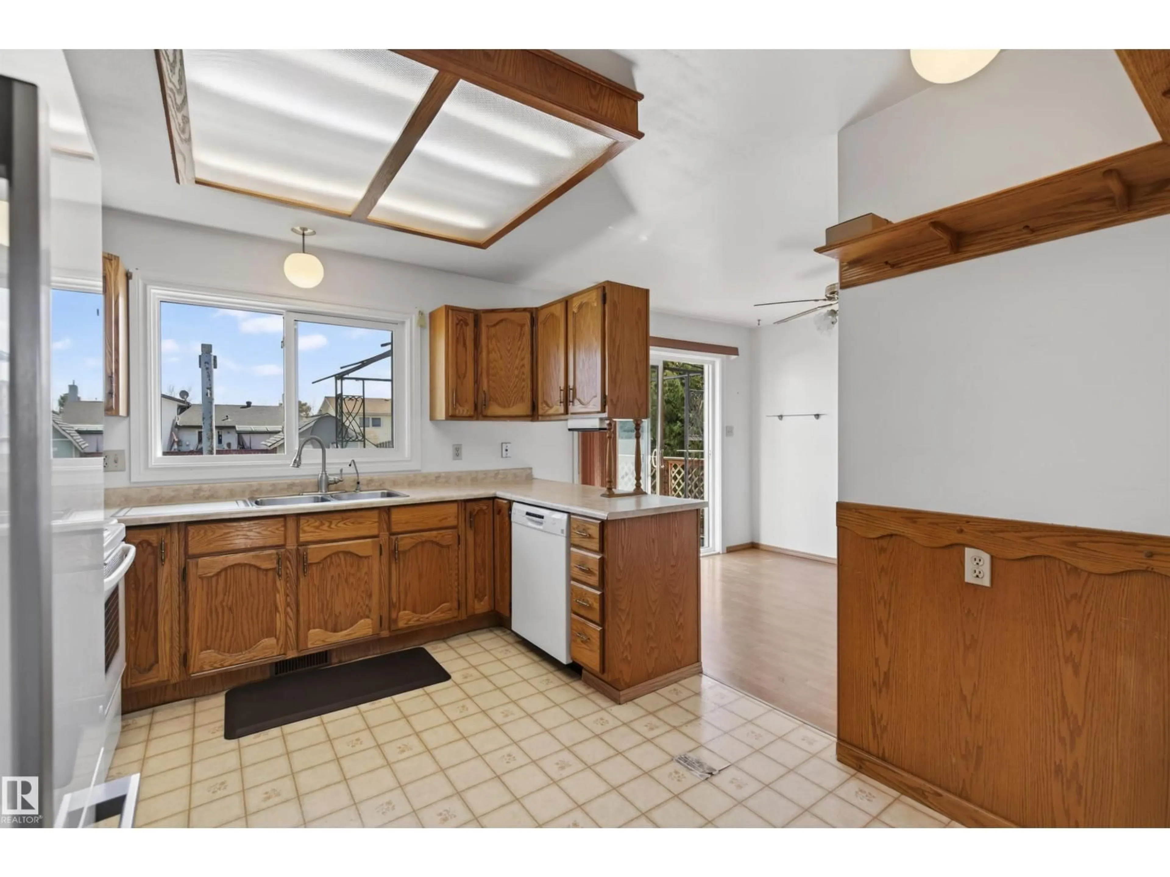 Standard kitchen, ceramic/tile floor for 2013 3 AV, Cold Lake Alberta T9M1E1