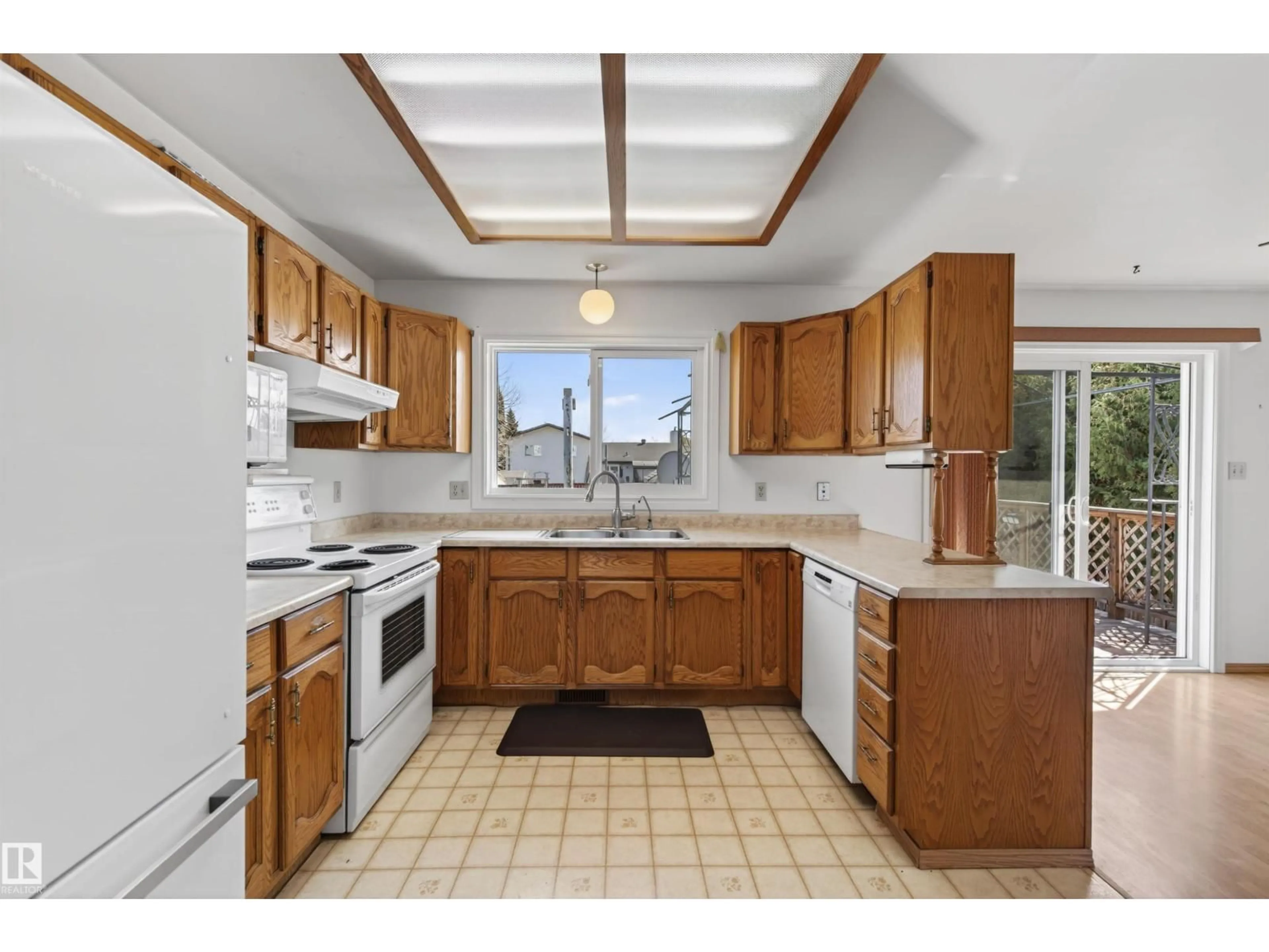 Standard kitchen, unknown for 2013 3 AV, Cold Lake Alberta T9M1E1