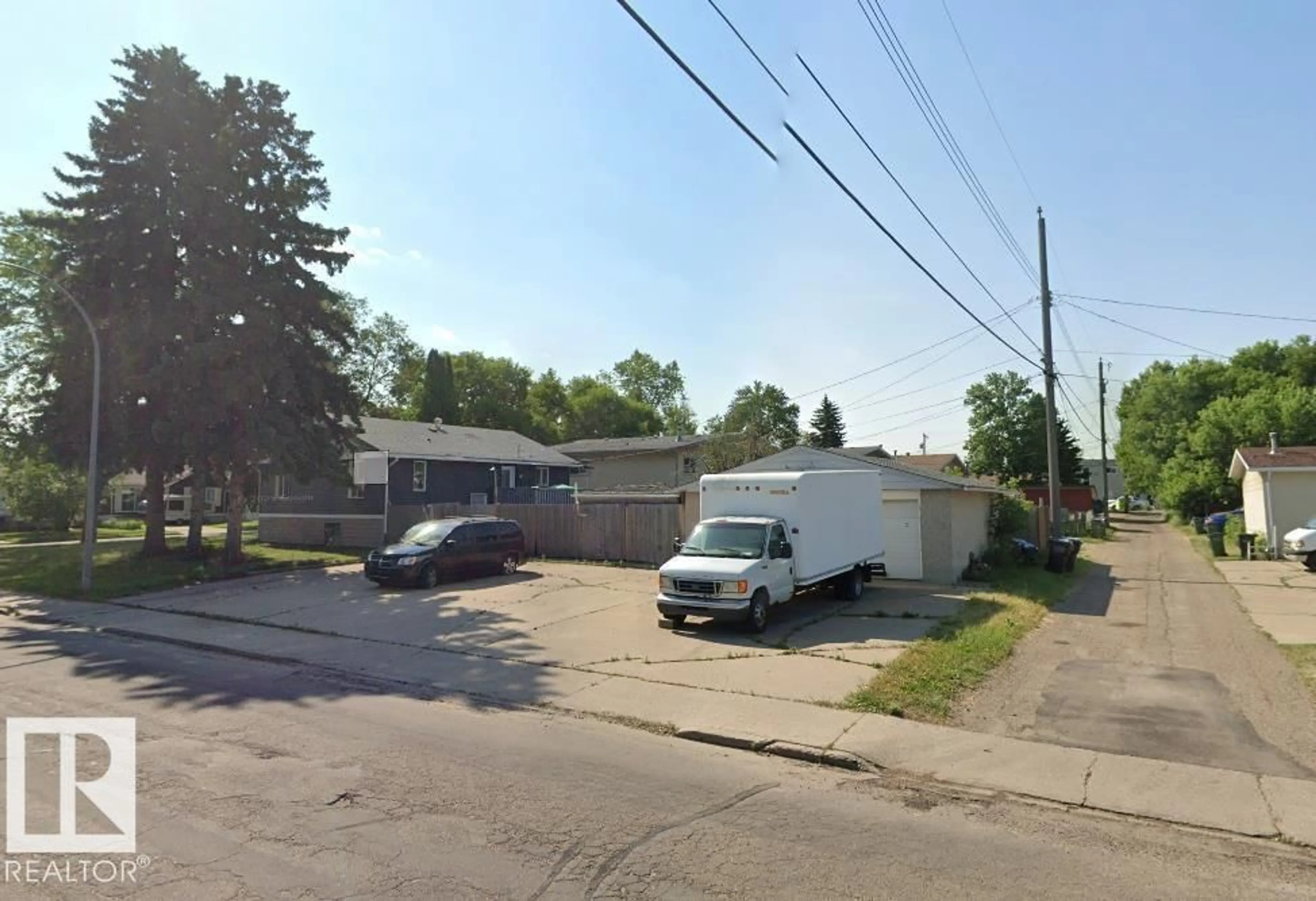 A pic from outside/outdoor area/front of a property/back of a property/a pic from drone, street for 11834 44 ST, Edmonton Alberta T5W2S5