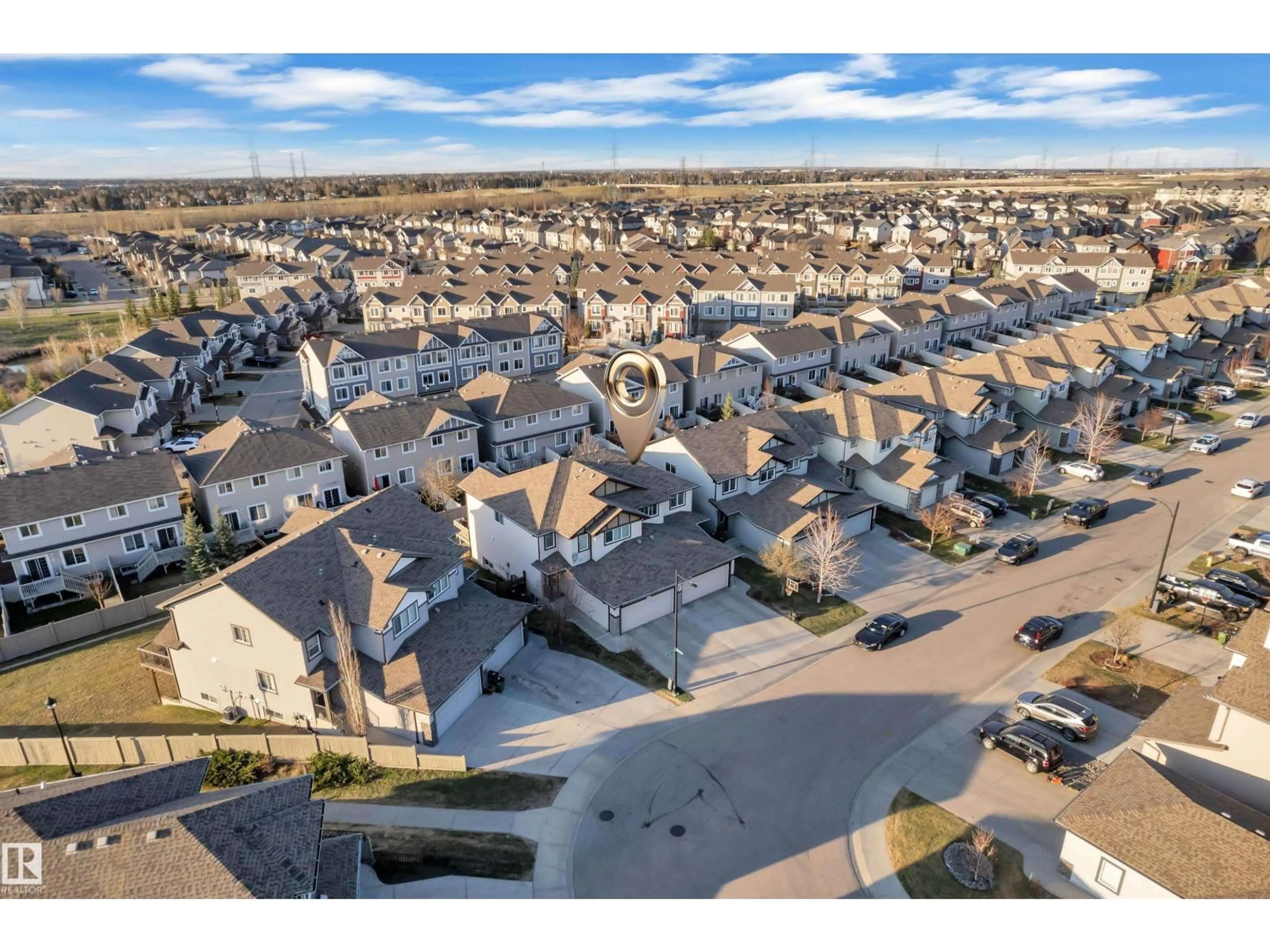 A pic from outside/outdoor area/front of a property/back of a property/a pic from drone, street for 5520 5 AV, Edmonton Alberta T6X1R9