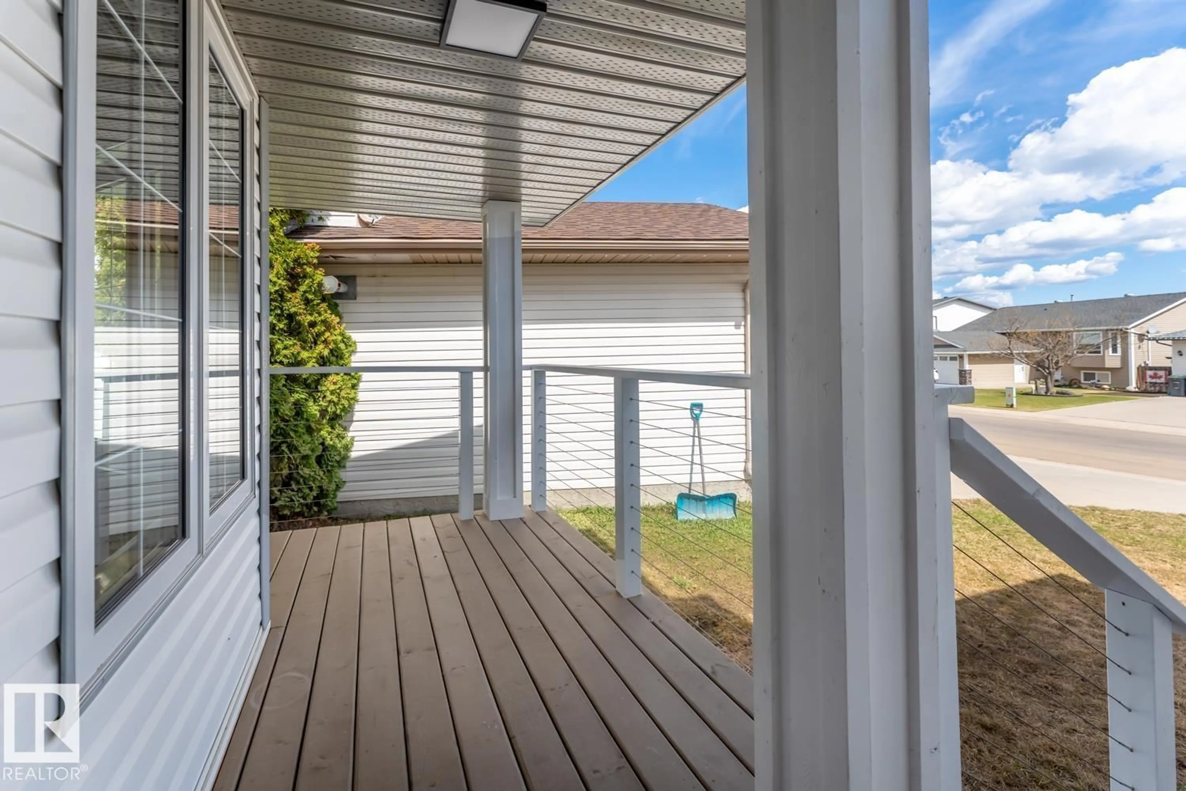 Home with vinyl exterior material, street for 1911 6 ST, Cold Lake Alberta T9M1M3