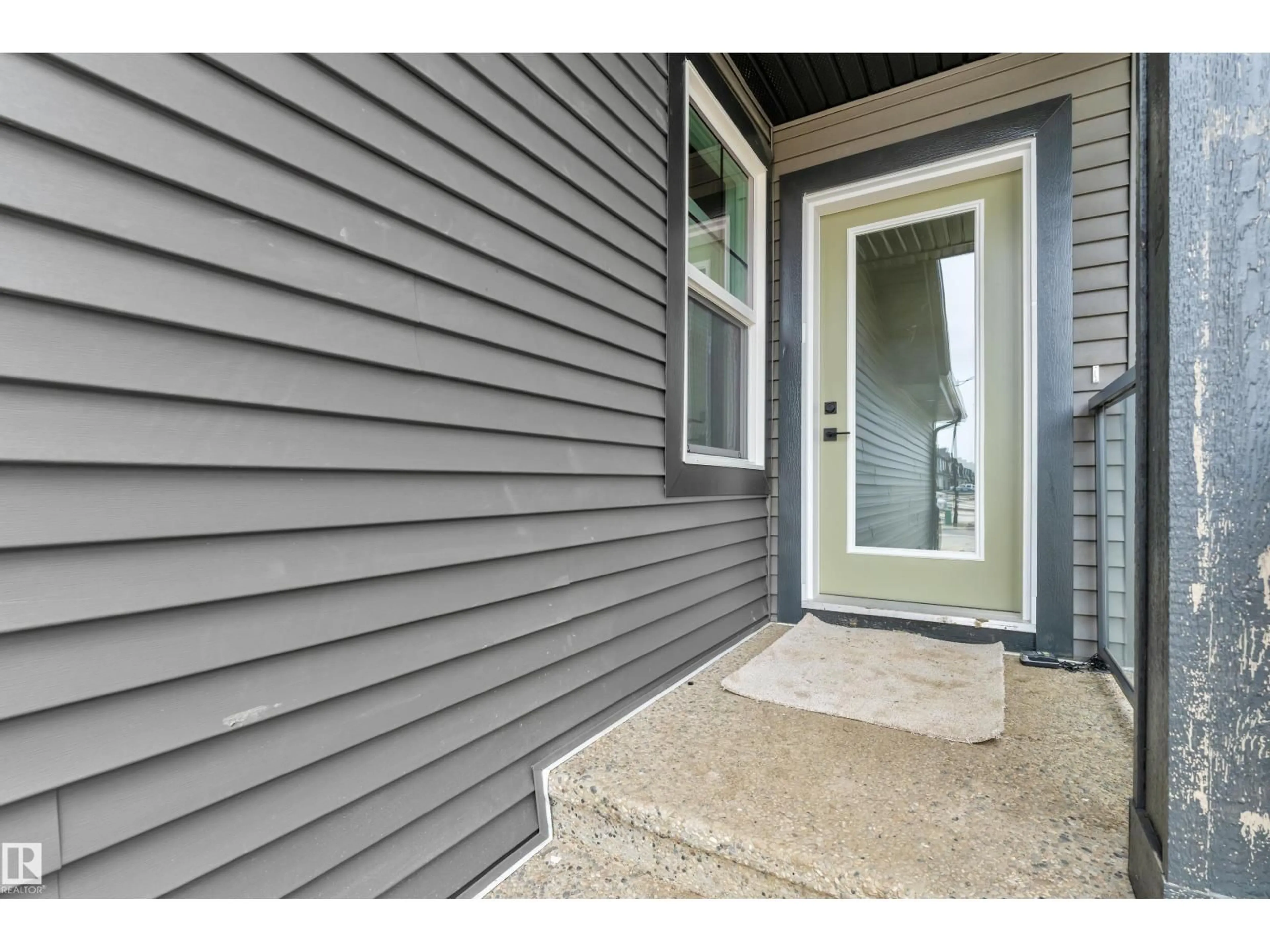 Indoor entryway for 39 NORWYCK WY, Spruce Grove Alberta T7X4E9