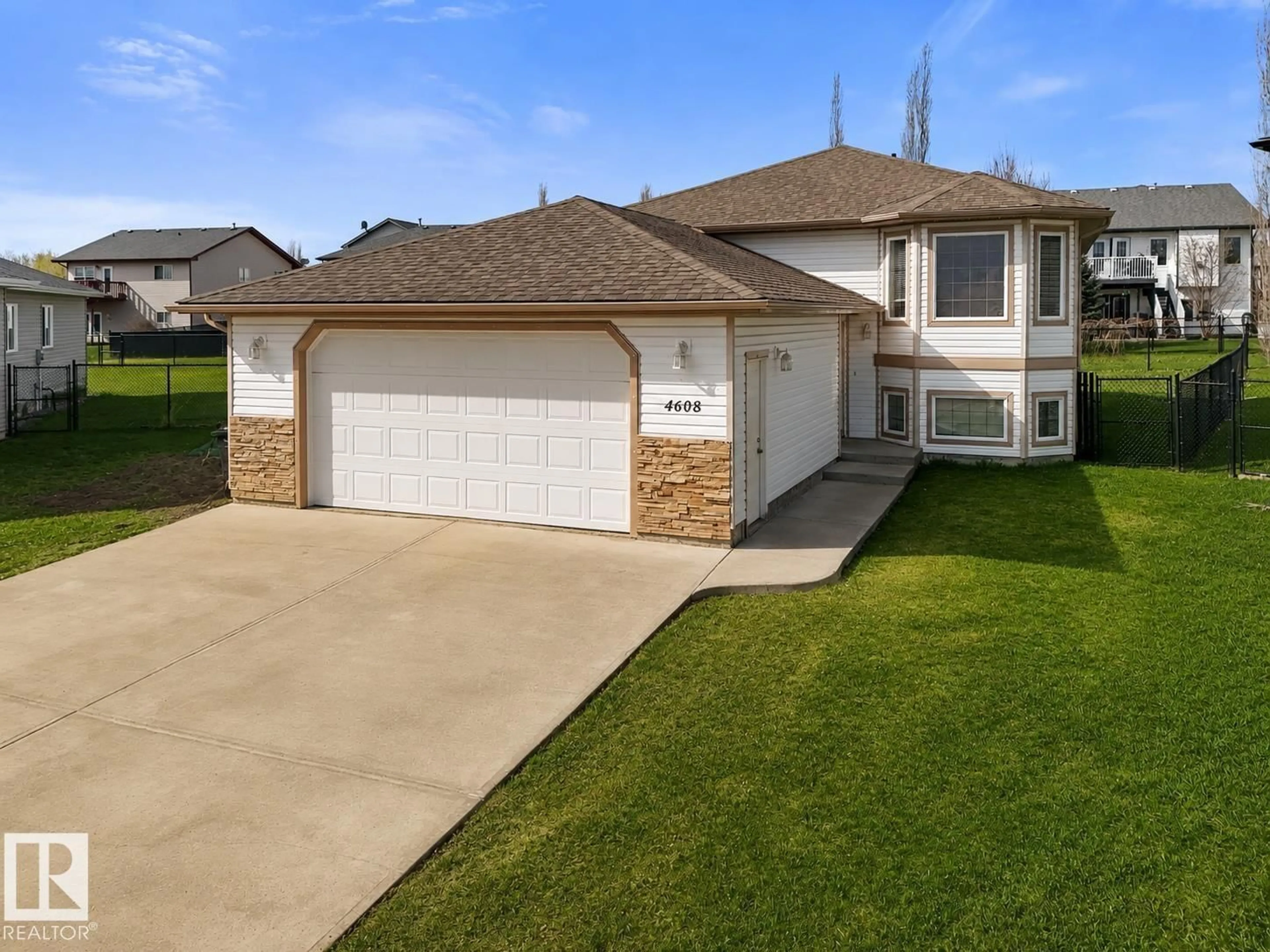 Unknown for 4608 39 ST, Drayton Valley Alberta T7A0A8