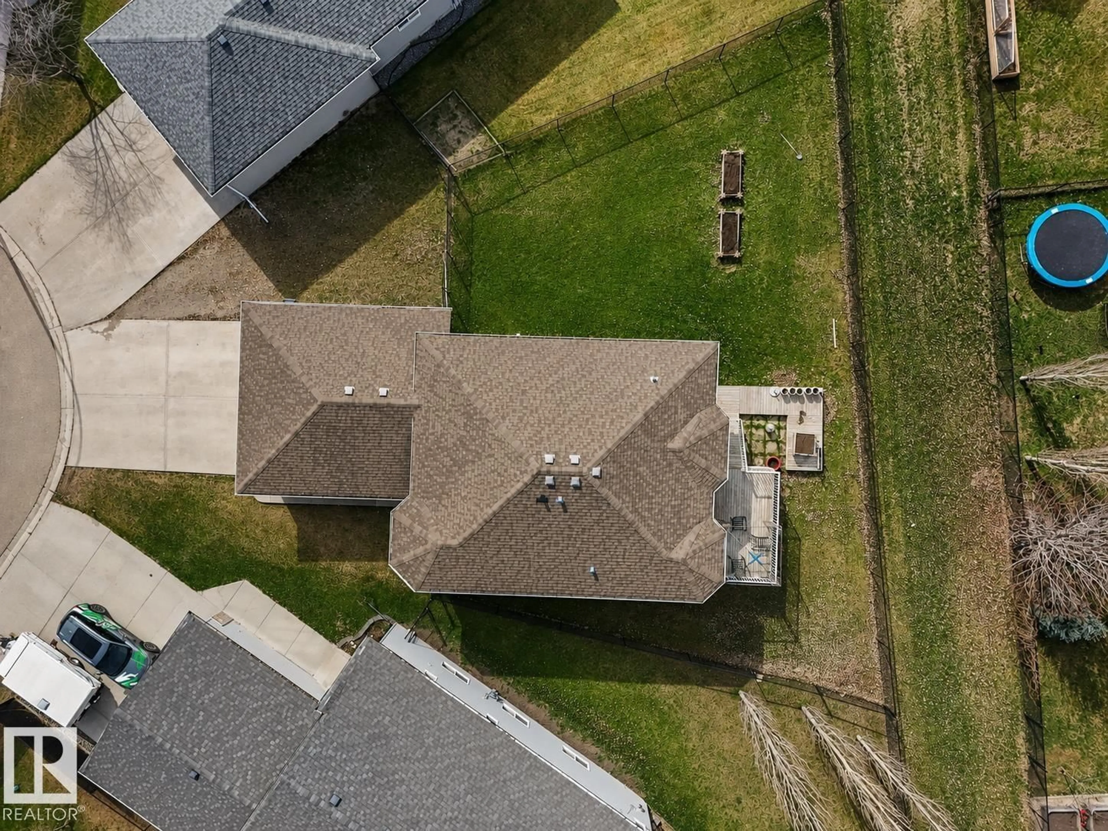 A pic from outside/outdoor area/front of a property/back of a property/a pic from drone, unknown for 4608 39 ST, Drayton Valley Alberta T7A0A8