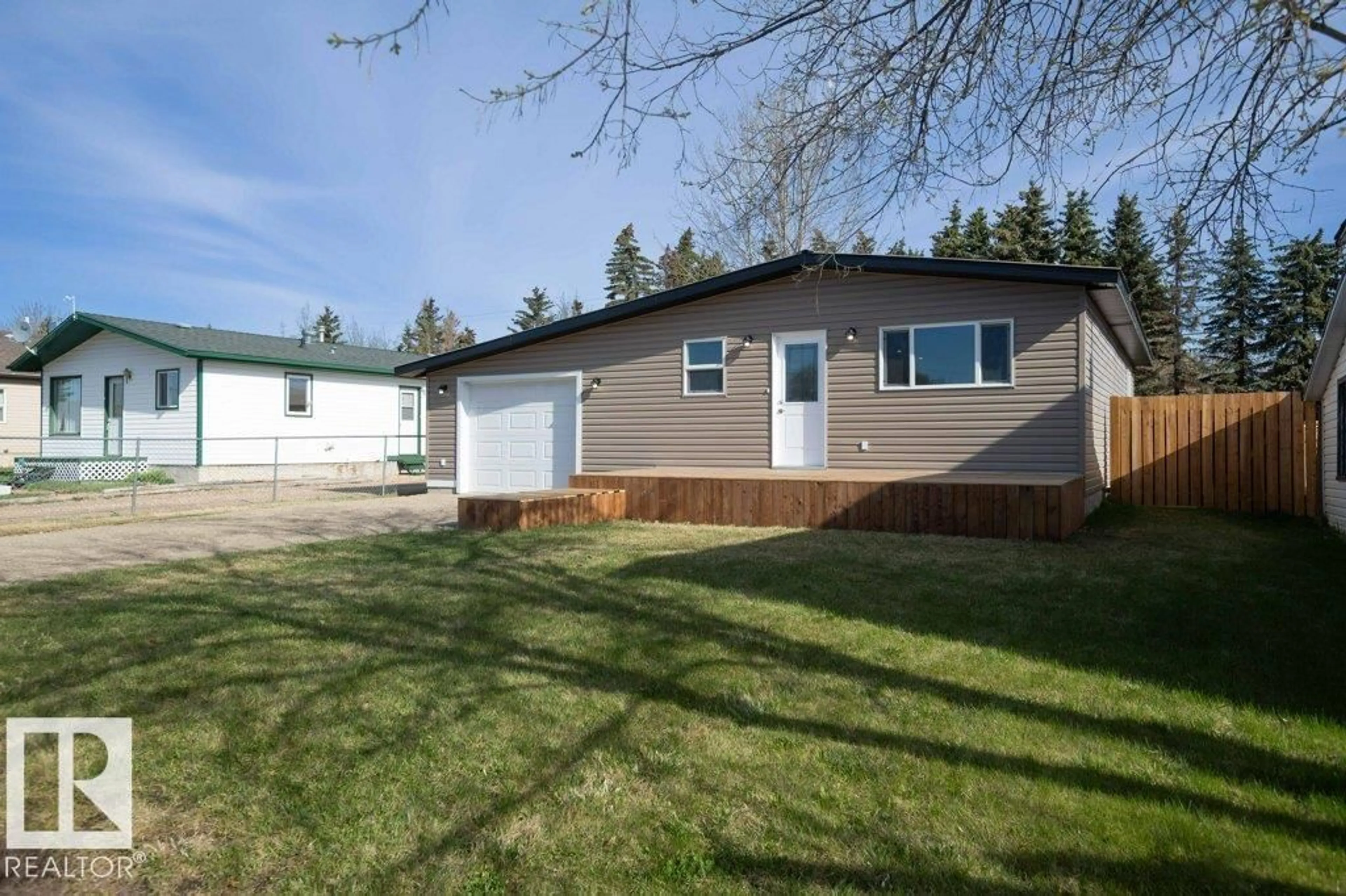 Home with vinyl exterior material, street for 5006 50 AV, Pickardville Alberta T0G1W0