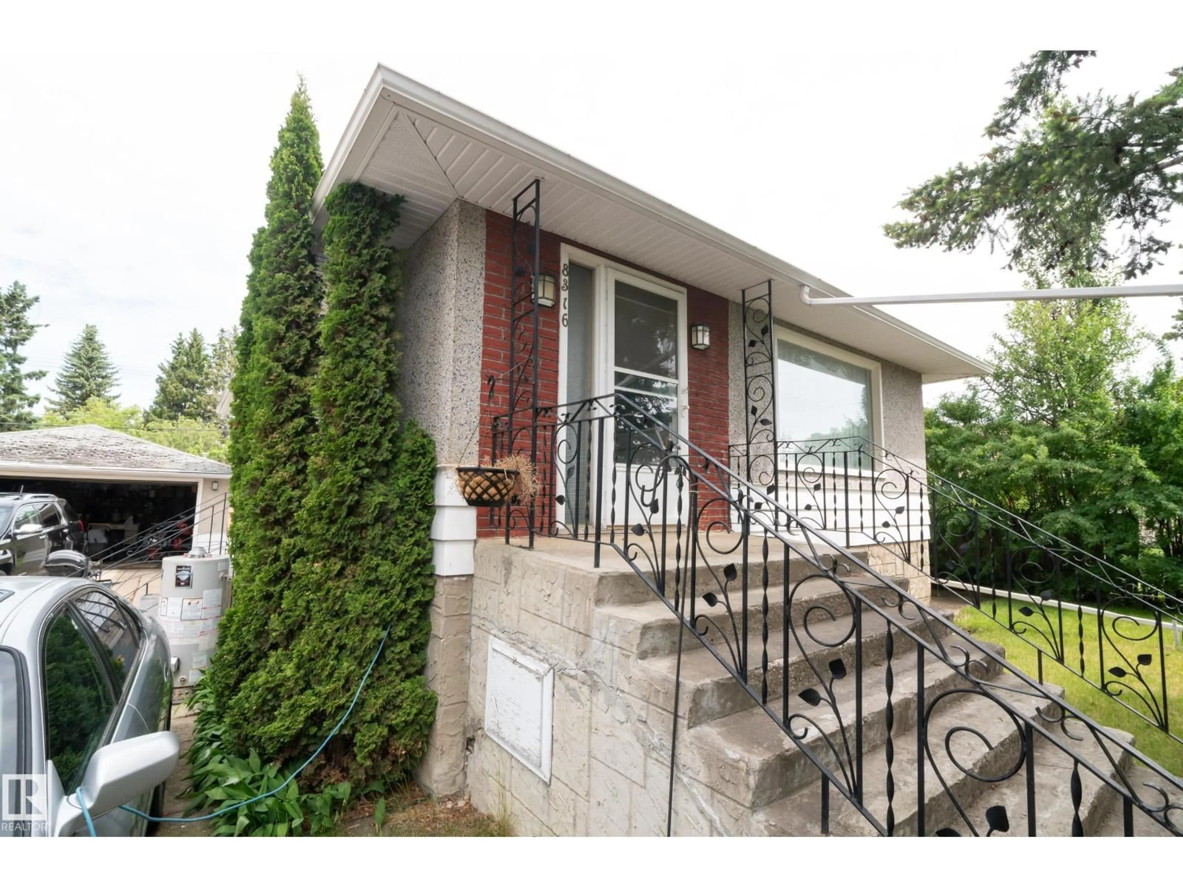 Unknown for 8316 73 AV, Edmonton Alberta T6C0E2