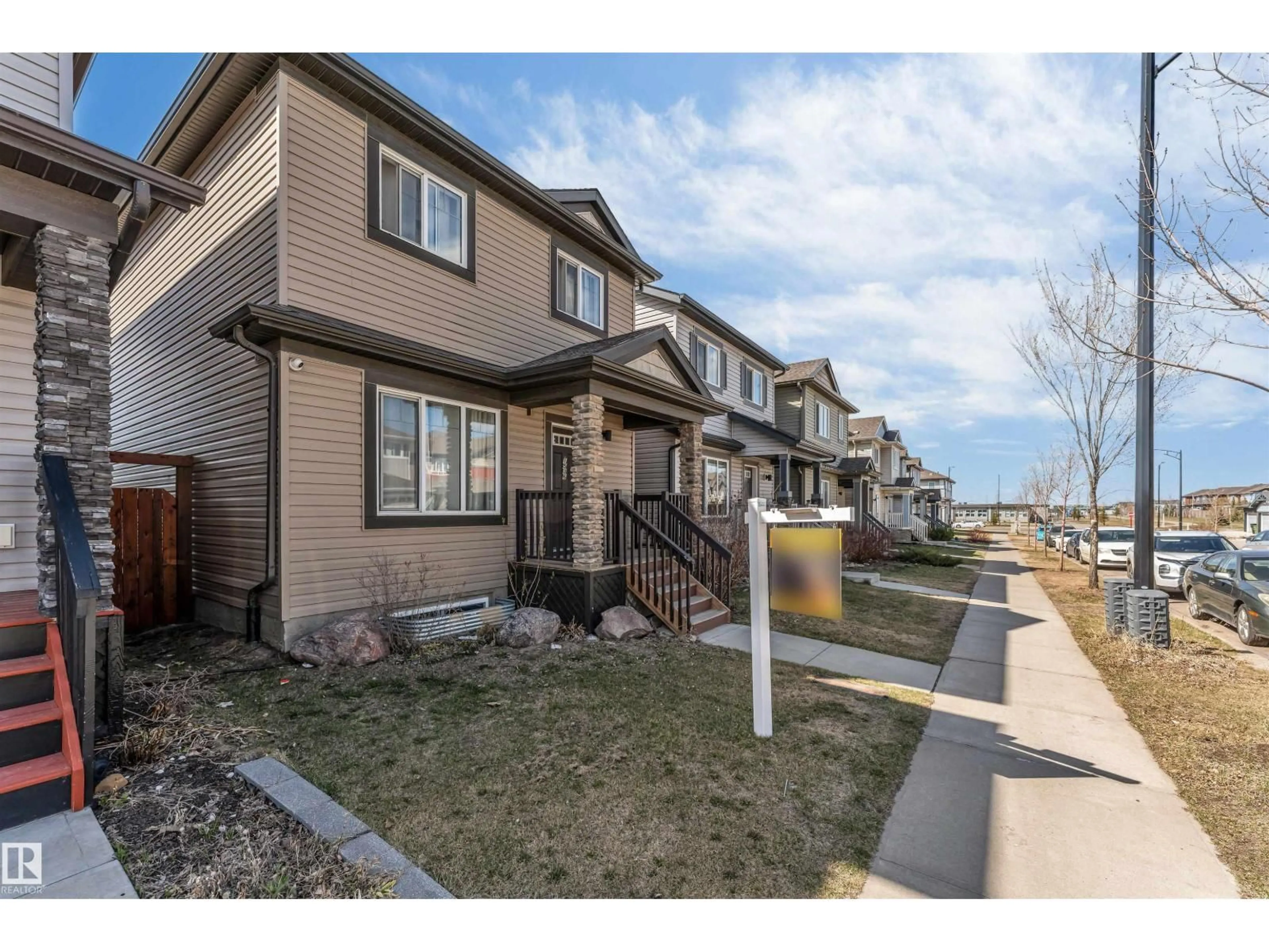 A pic from outside/outdoor area/front of a property/back of a property/a pic from drone, street for NW - 1536 21 ST, Edmonton Alberta T6T2B7