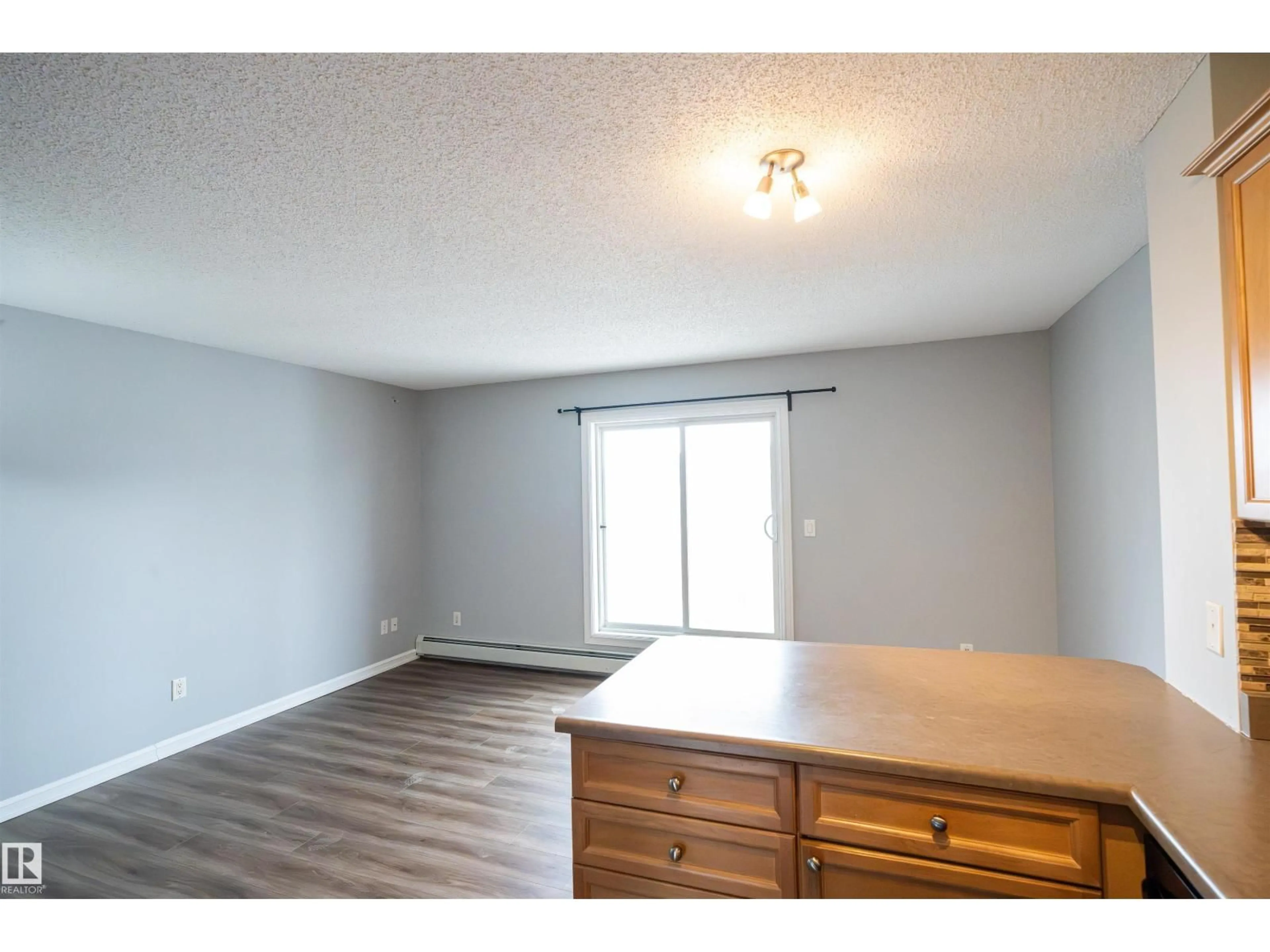 A pic of a room for 4407 23 ST, Edmonton Alberta T6T0B6