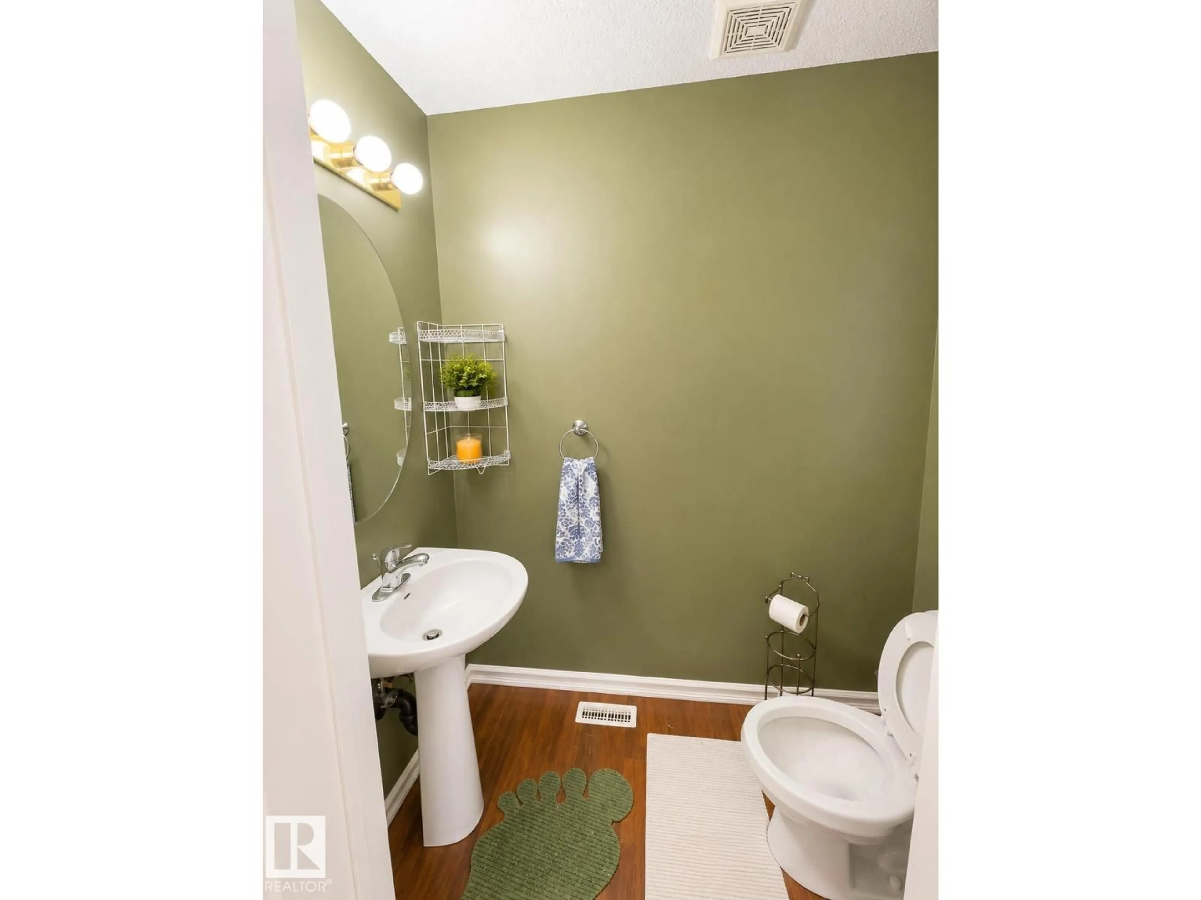 Standard bathroom, unknown for 704 83 ST, Edmonton Alberta T6X1L6