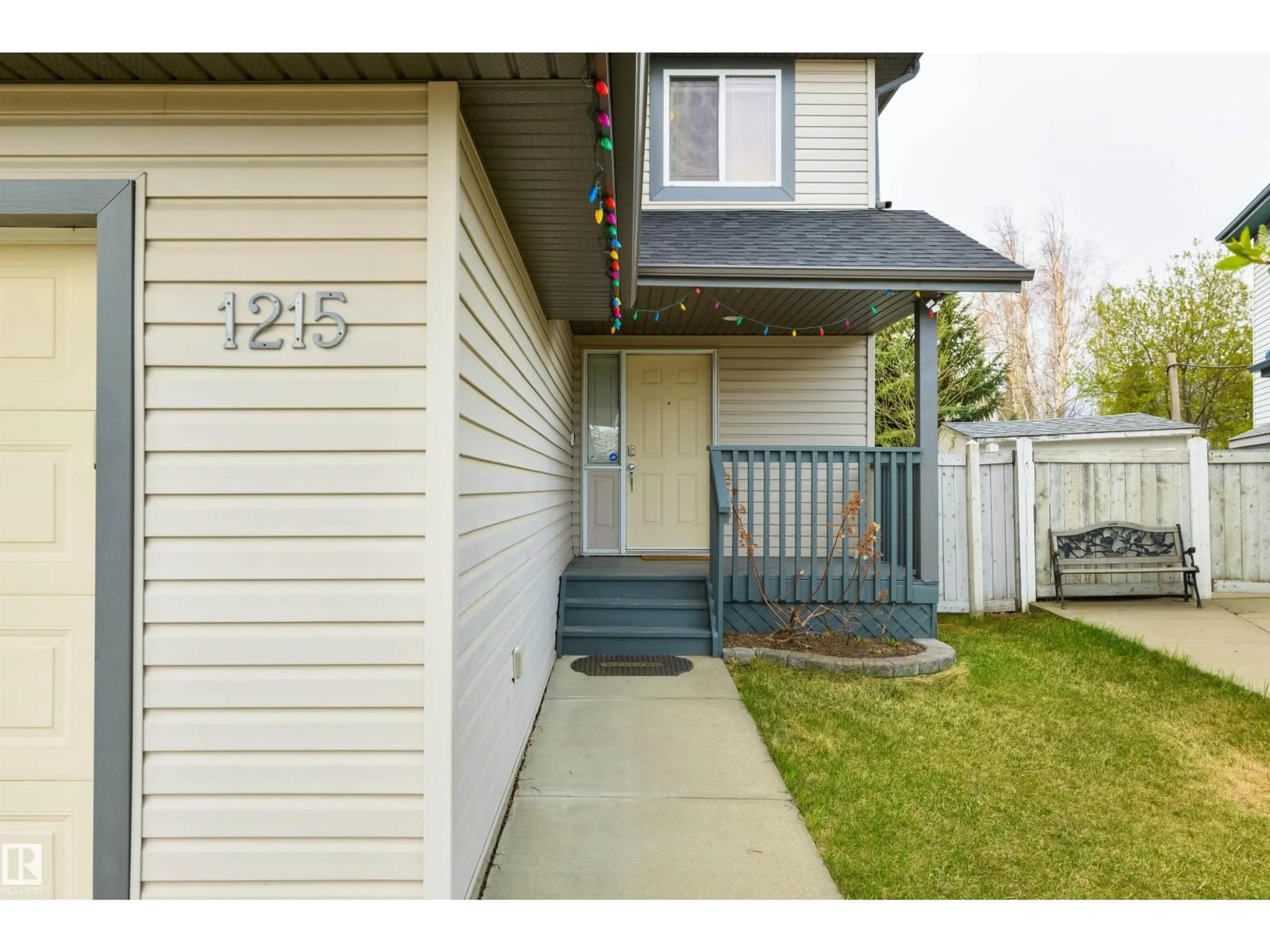 Unknown for 1215 ORMSBY LN, Edmonton Alberta T5T6R2