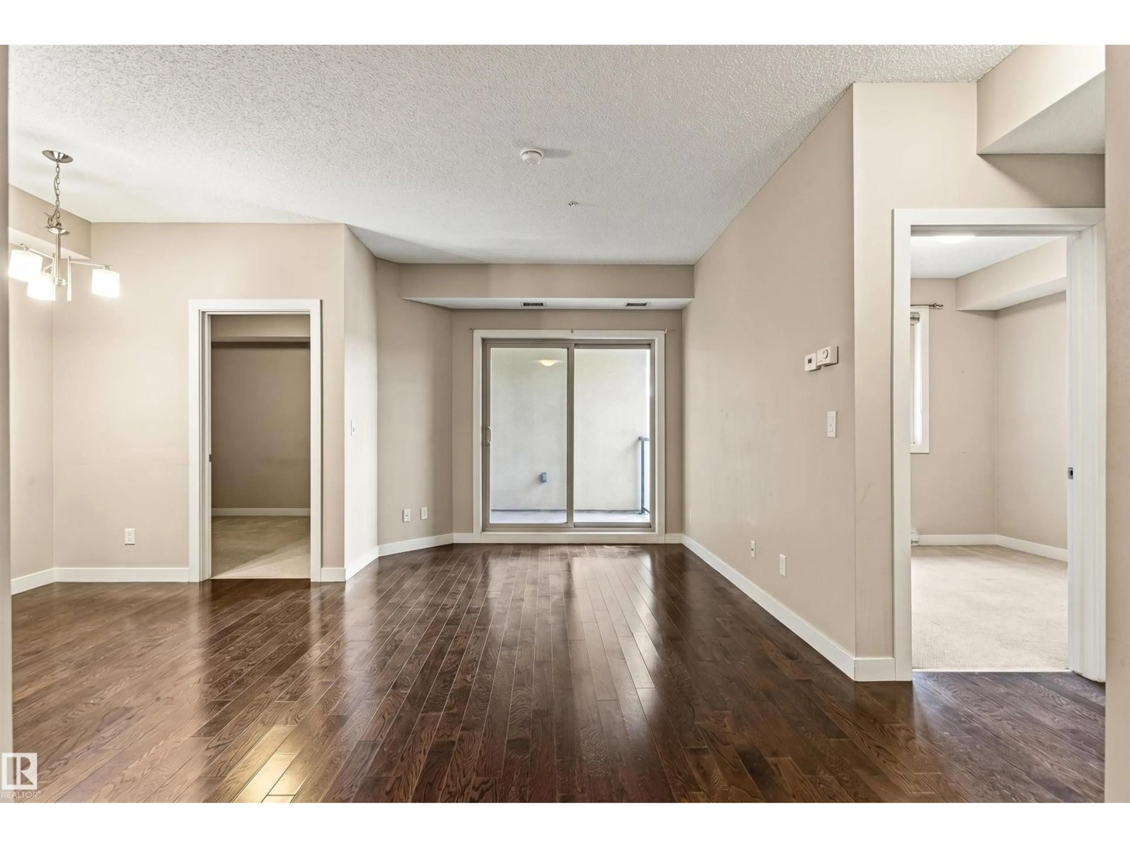Unknown for 316 10520 56 AV NW, Edmonton Alberta T6H0X7