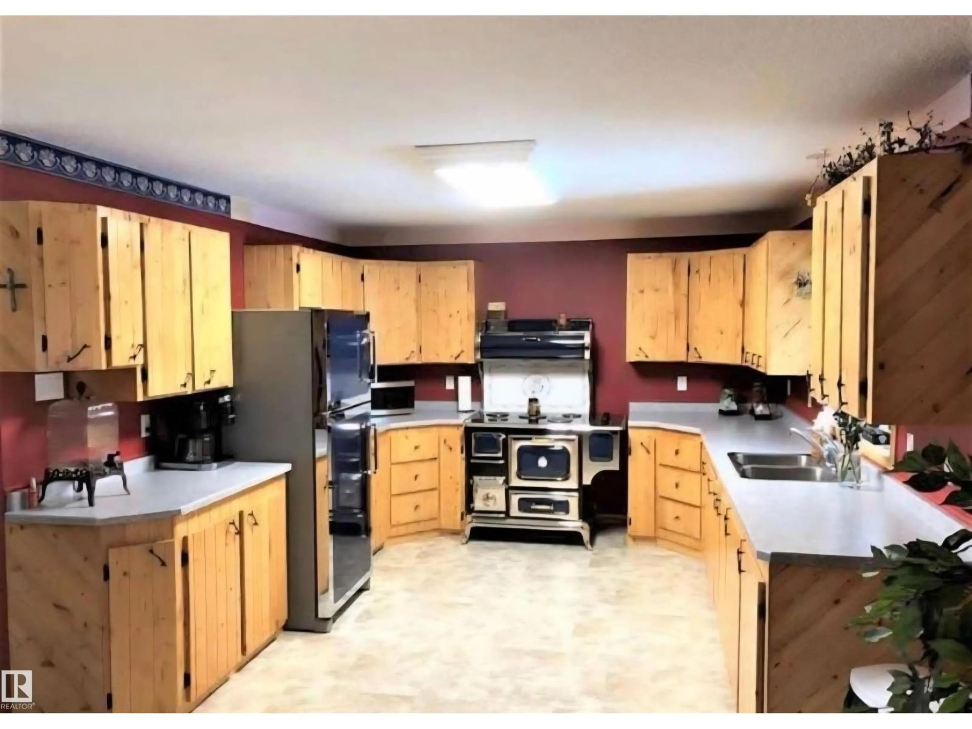 Standard kitchen, unknown for 0 0 - 460059 RGE ROAD 24, Rural Wetaskiwin County Alberta T0C2V0