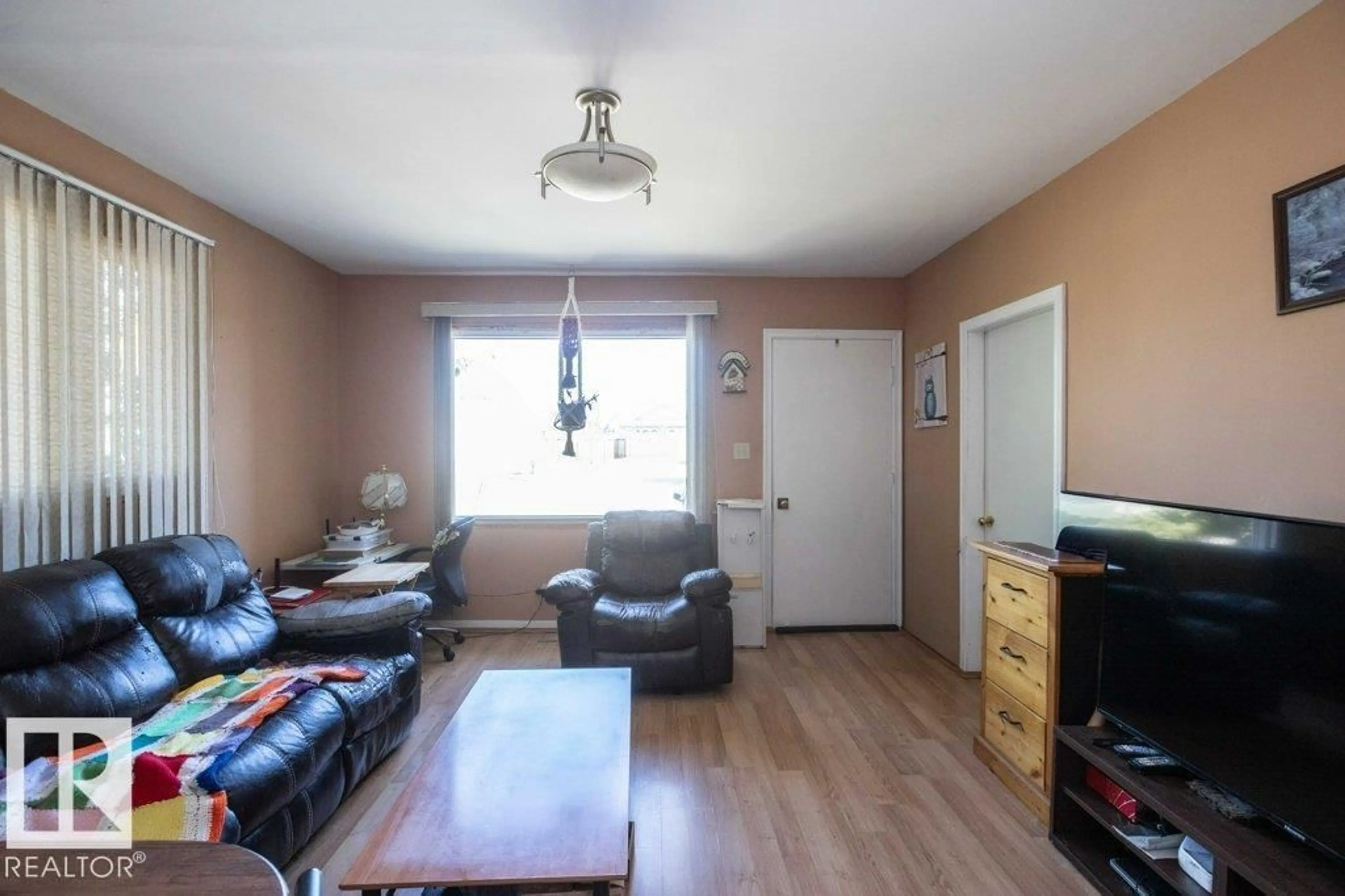 A pic of a room for 4906 51 ST, Busby Alberta T0G0H0