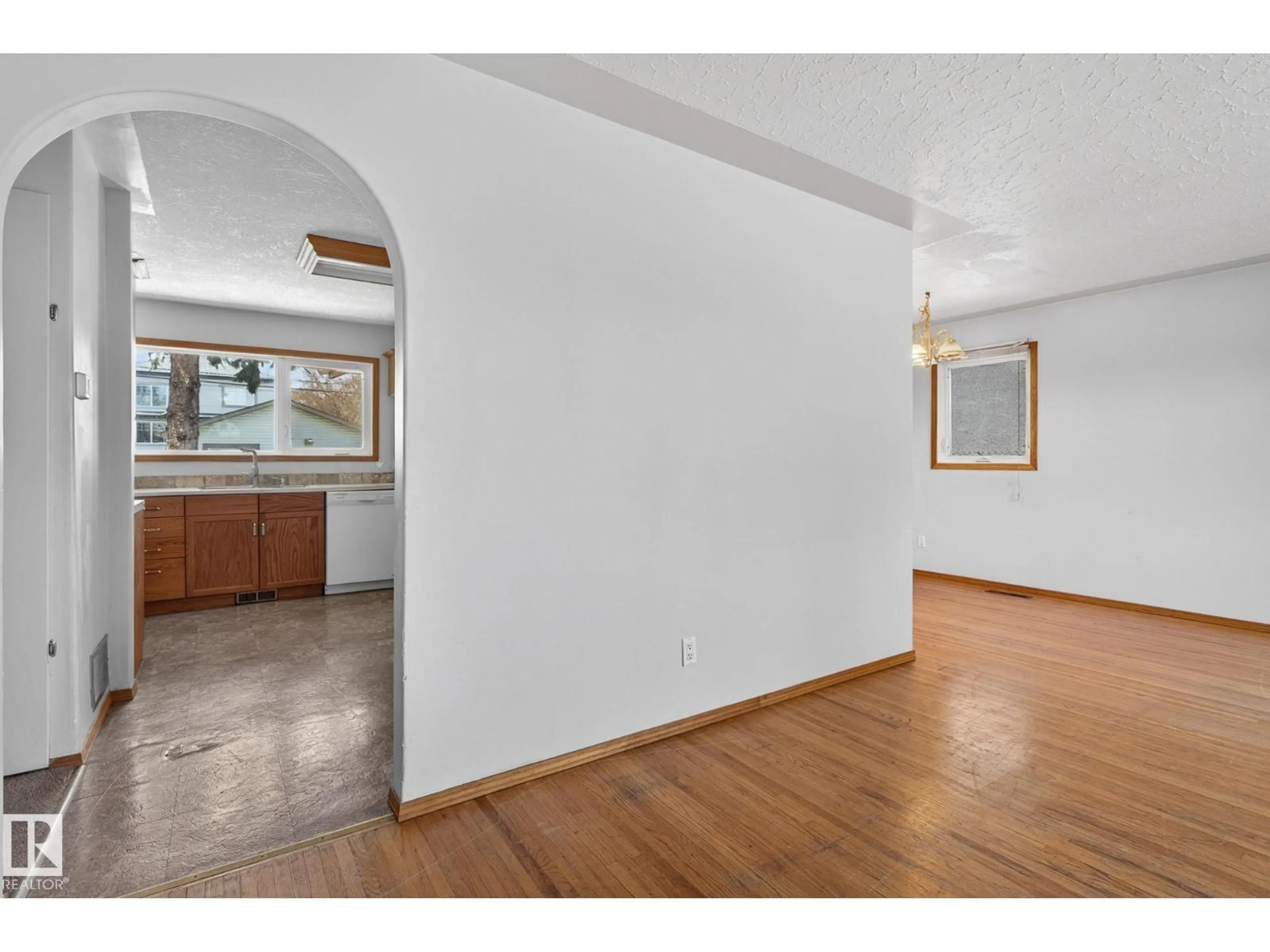 Unknown for NW - 13412 108 ST, Edmonton Alberta T5E4X6