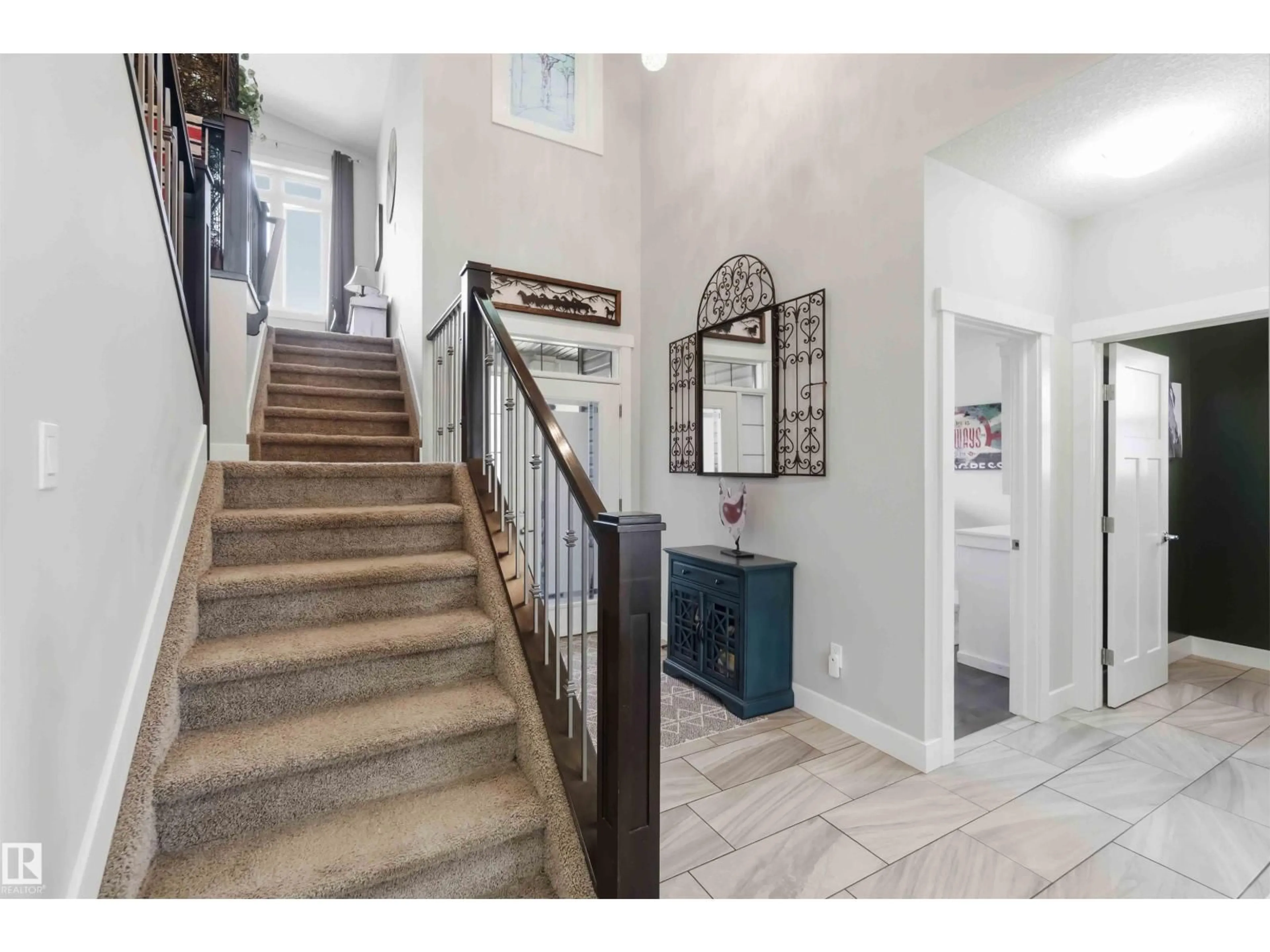 Indoor entryway for #4 - 54406 RGE ROAD 15, Rural Lac Ste. Anne County Alberta T0E1V2