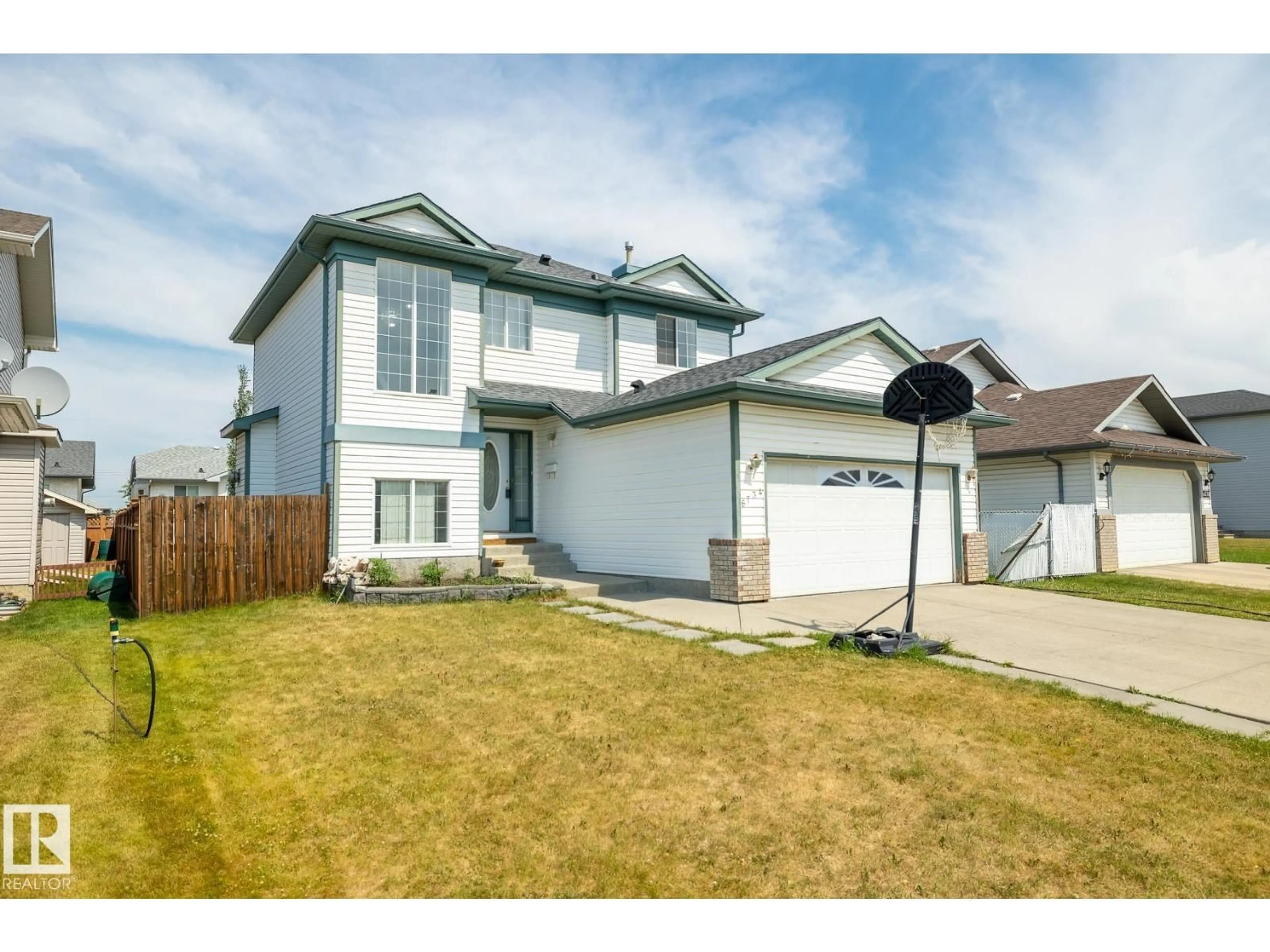 A pic from outside/outdoor area/front of a property/back of a property/a pic from drone, street for 6734 162A AV, Edmonton Alberta T5Z2C6