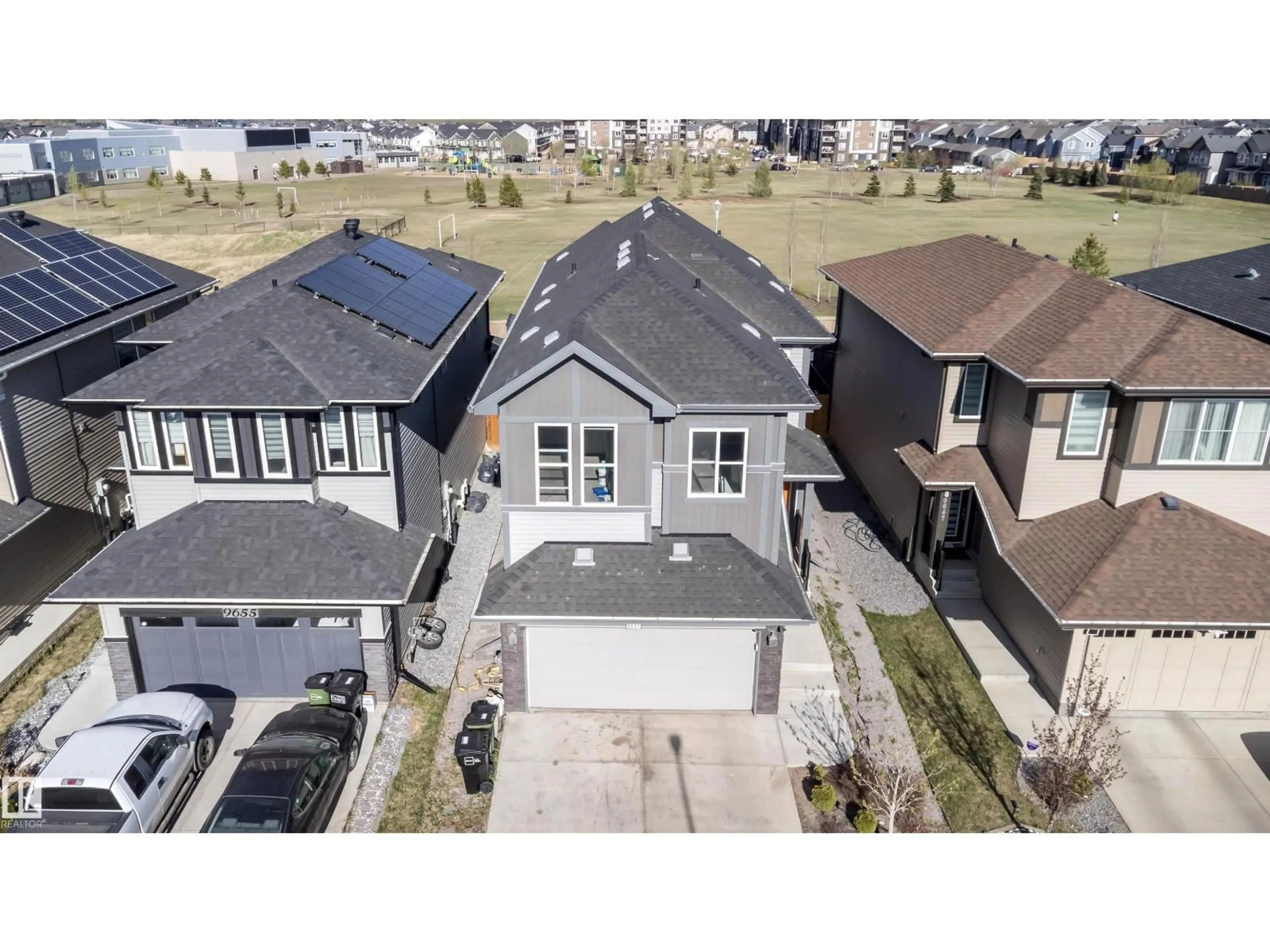 A pic from outside/outdoor area/front of a property/back of a property/a pic from drone, street for NW - 9651 229 ST, Edmonton Alberta T5T7M7