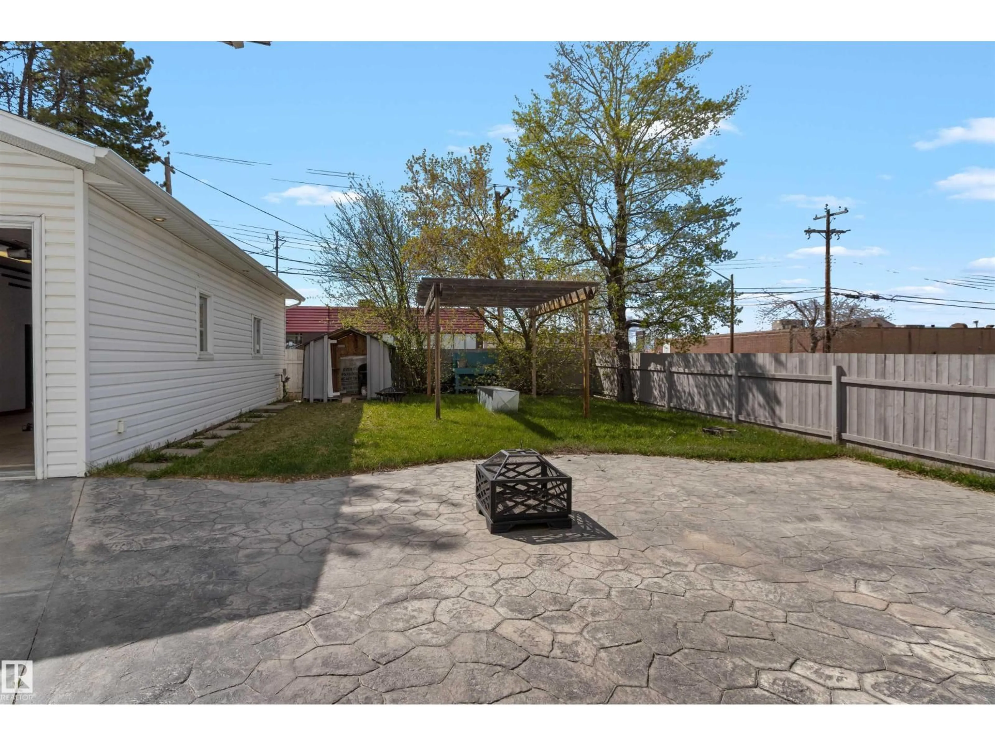 Patio, street for 4903 52 AV, Drayton Valley Alberta T7A1C9