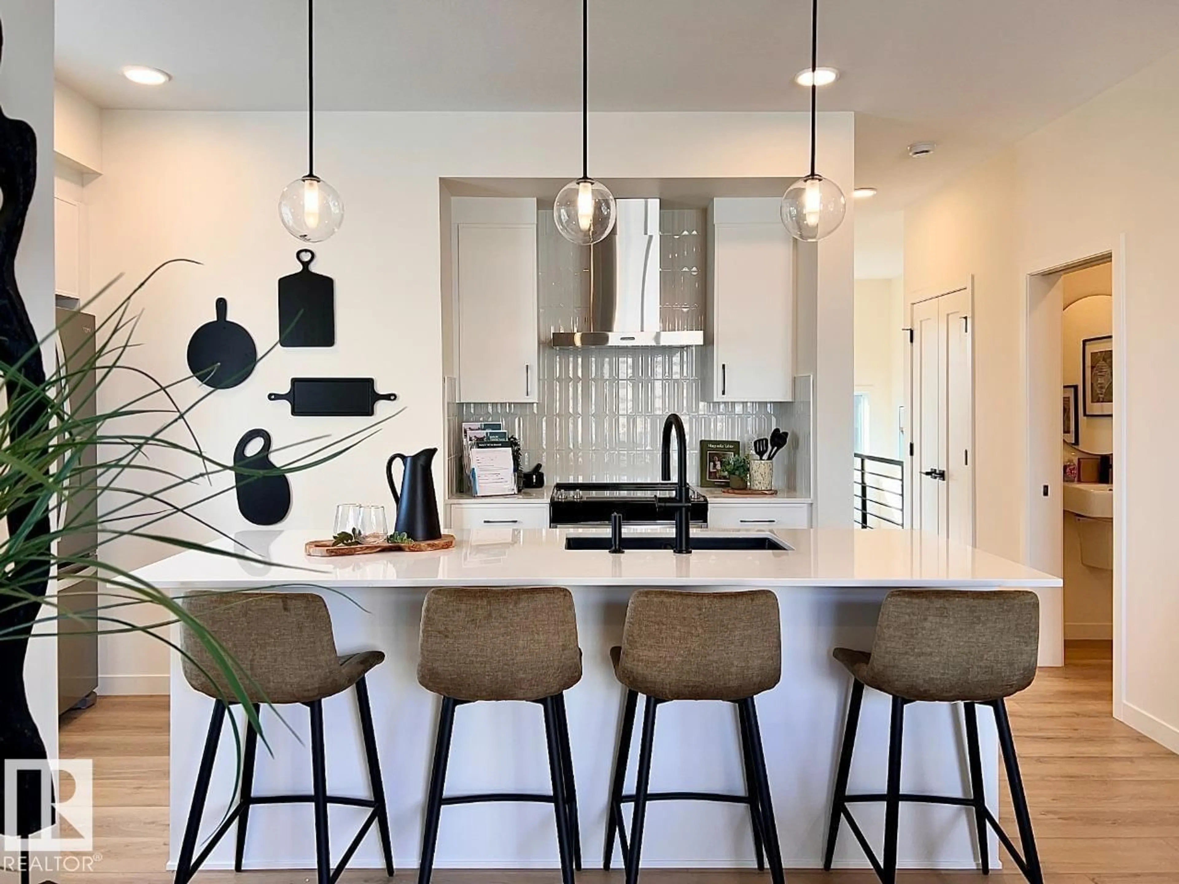 Contemporary kitchen, unknown for 7119 52 AV, Beaumont Alberta T4X2Z7