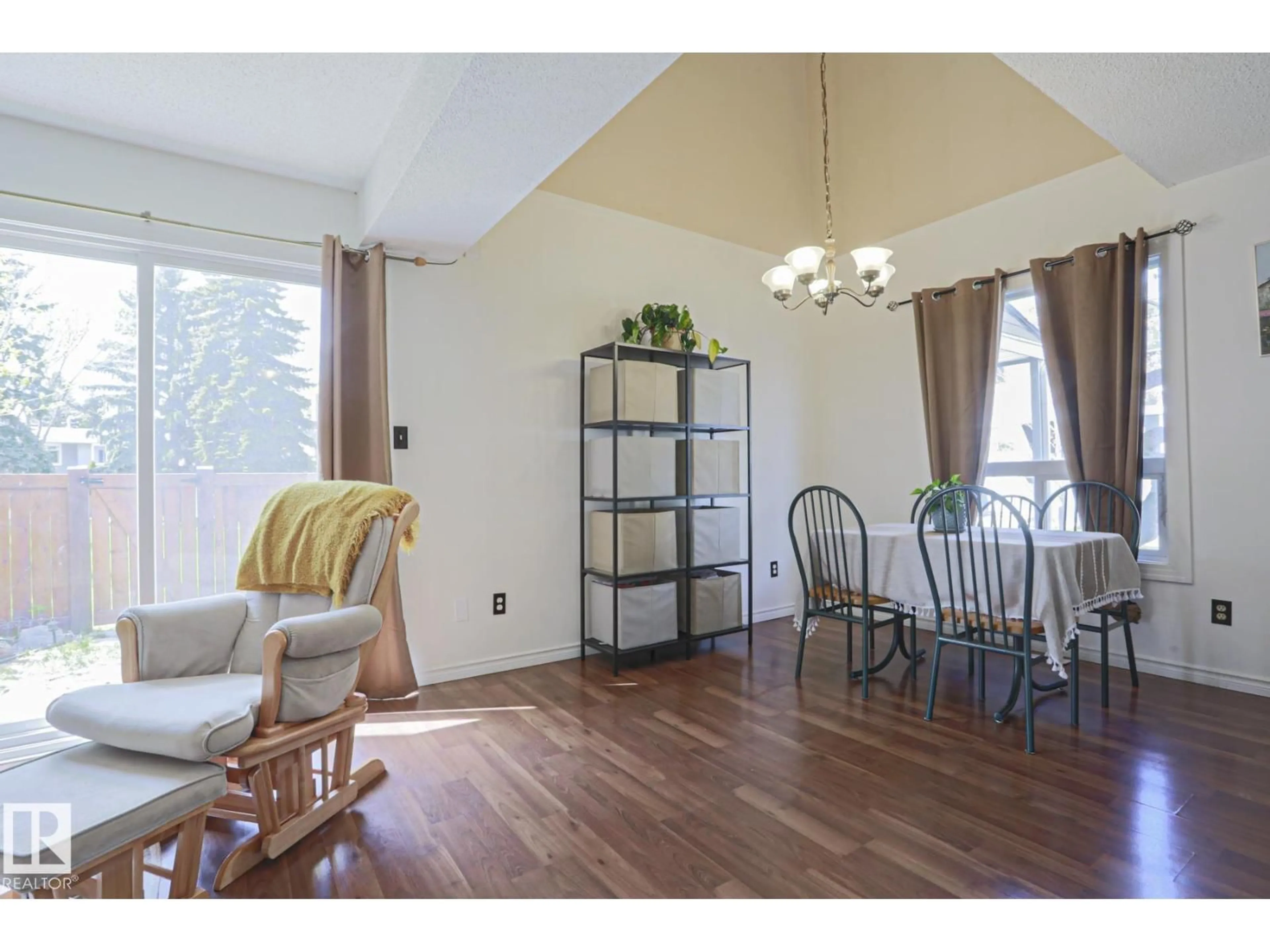 Unknown for 600 LAKEWOOD RD, Edmonton Alberta T6K3Y1