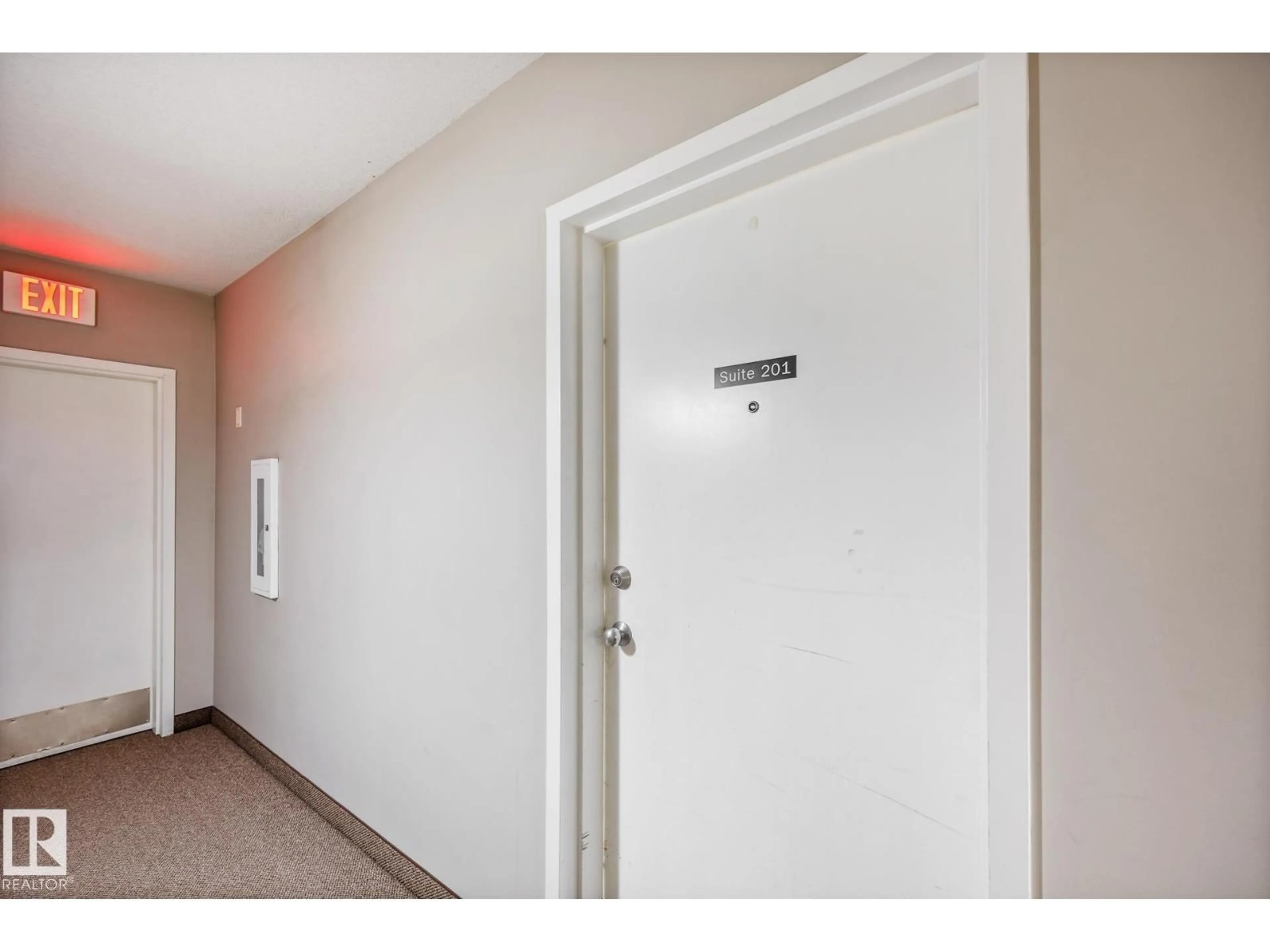 Indoor entryway for #201 - 11935 106 NW, Edmonton Alberta T5G2R4