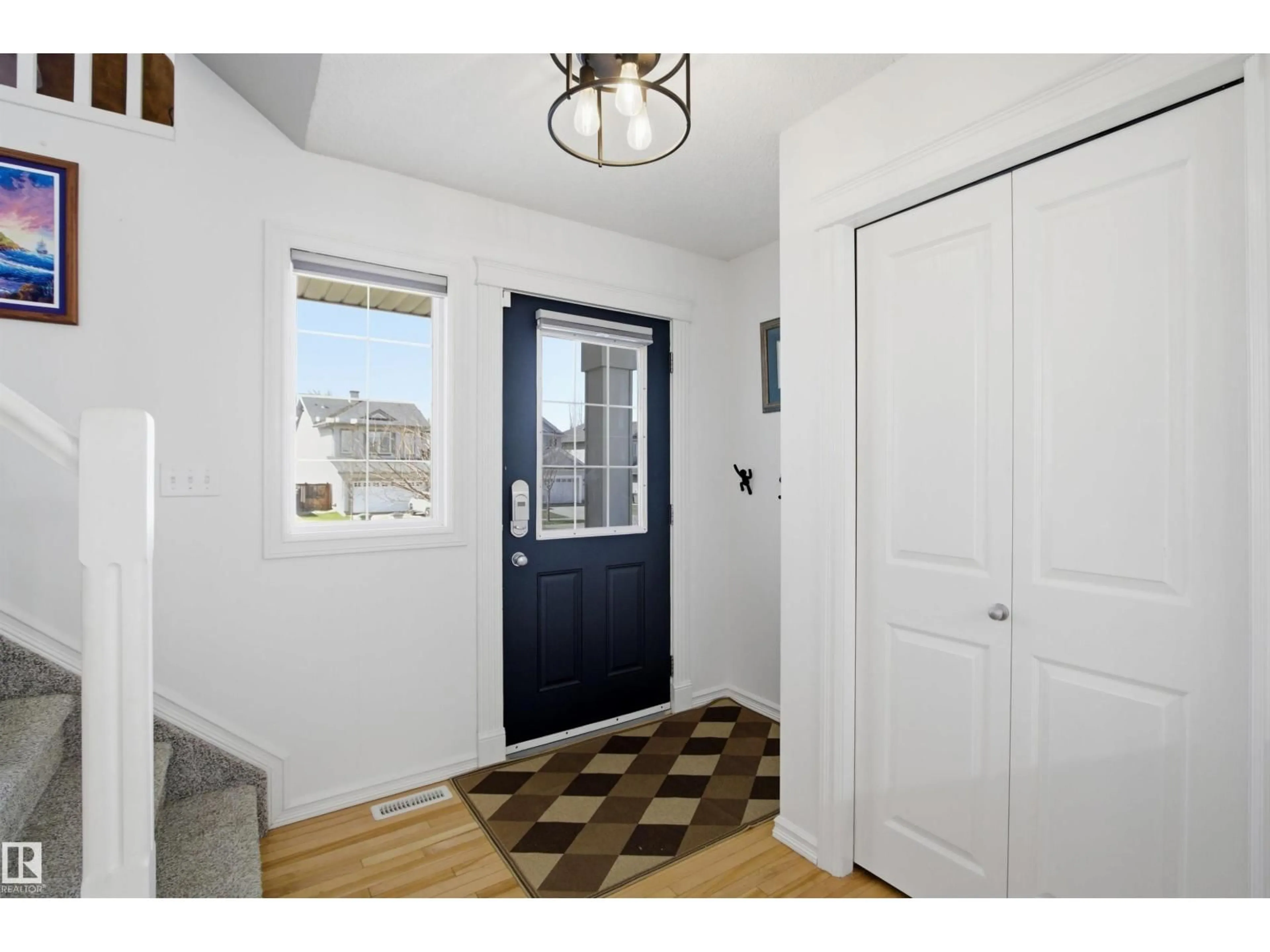 Indoor entryway for 65 RUE MONETTE ST, Beaumont Alberta T4X1T2