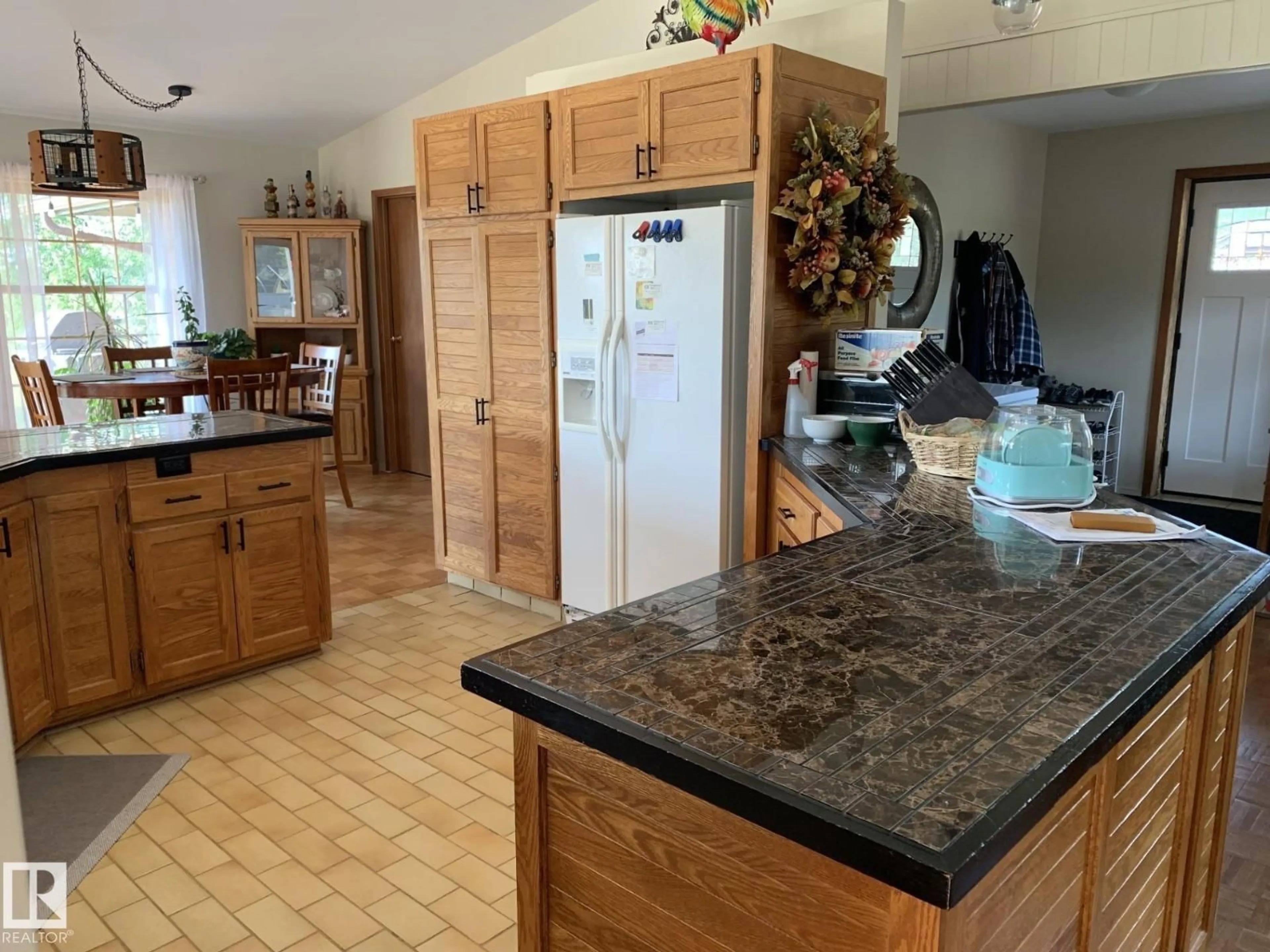 Open concept kitchen, ceramic/tile floor for 49321 TWP RD 630, Rural Bonnyville M.D. Alberta T0A0T0