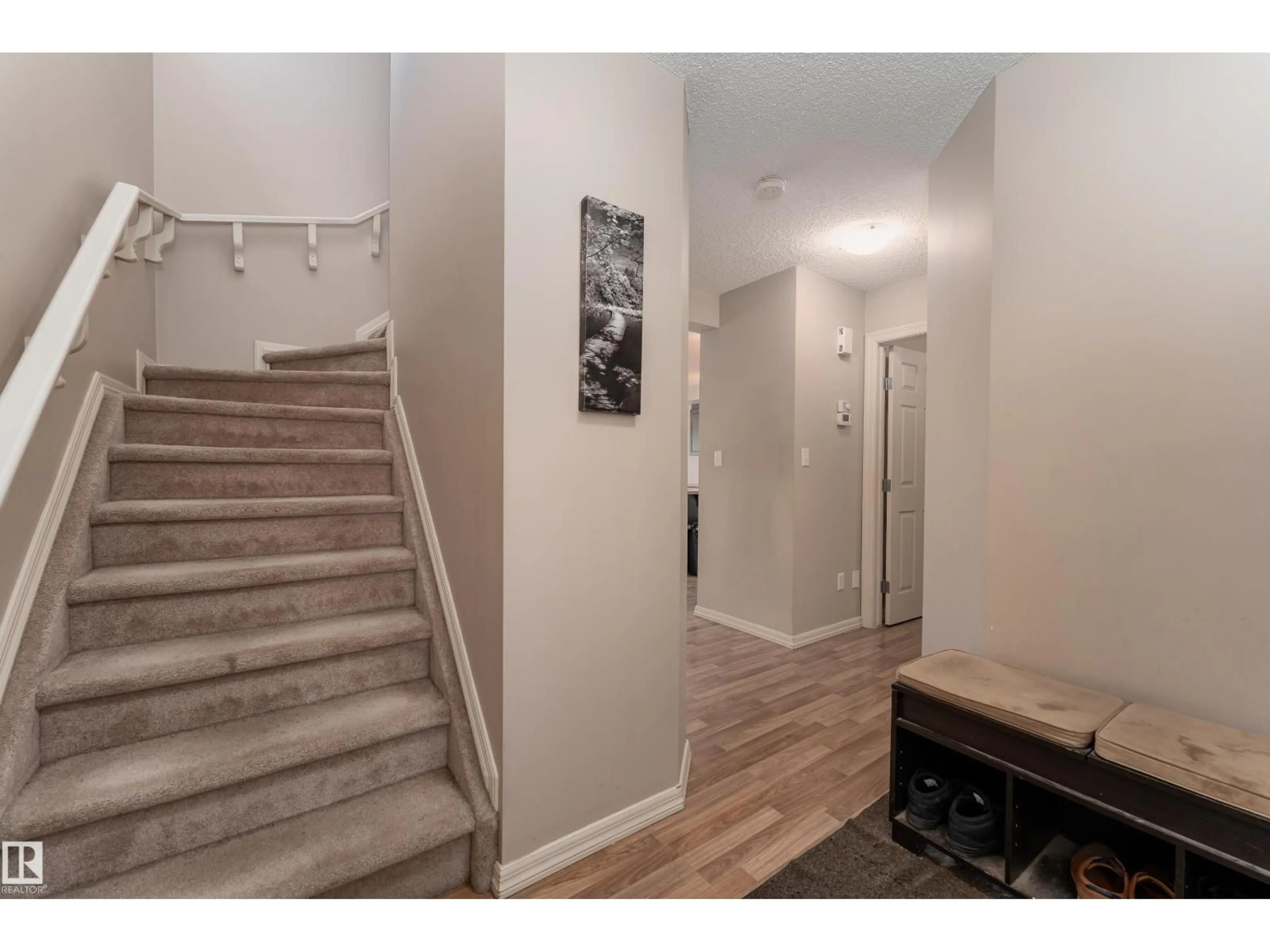 Indoor entryway for 92 CALVERT WD, Fort Saskatchewan Alberta T8L0C4