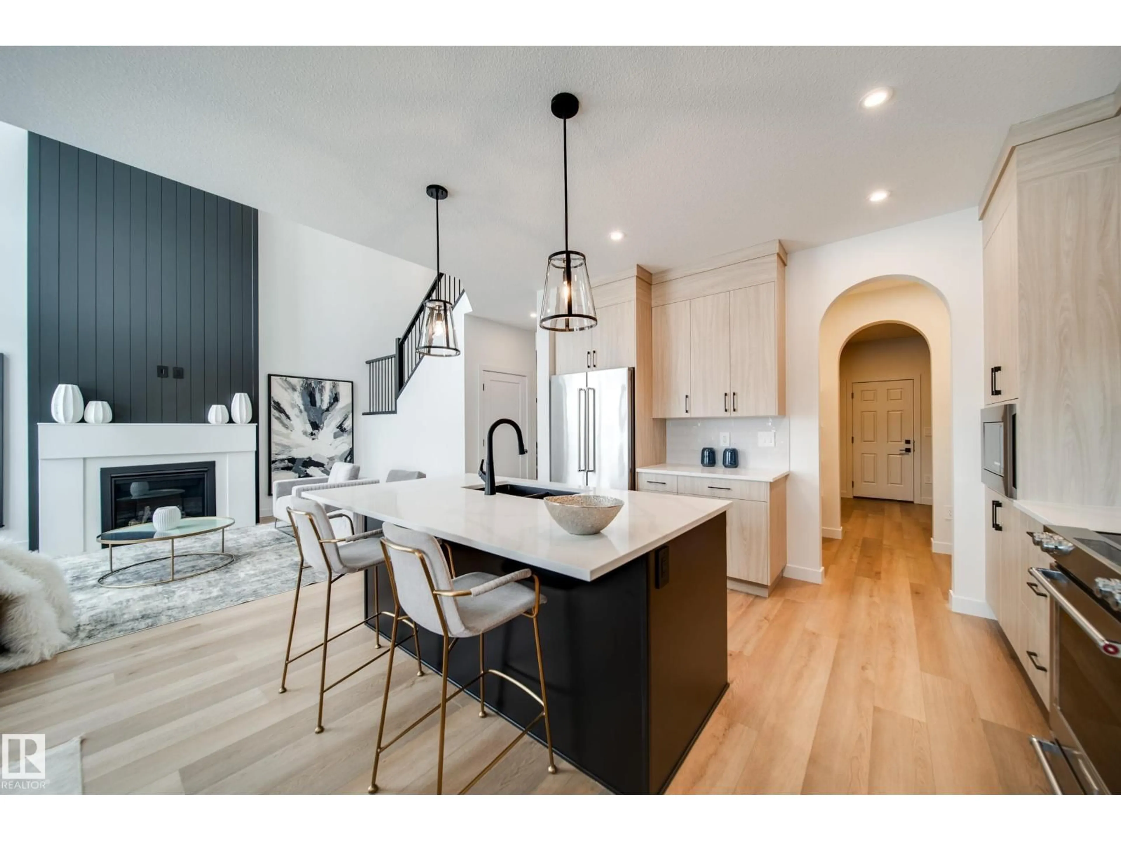 Open concept kitchen, unknown for 3 CLOUTIER CL, St. Albert Alberta T8T2C9