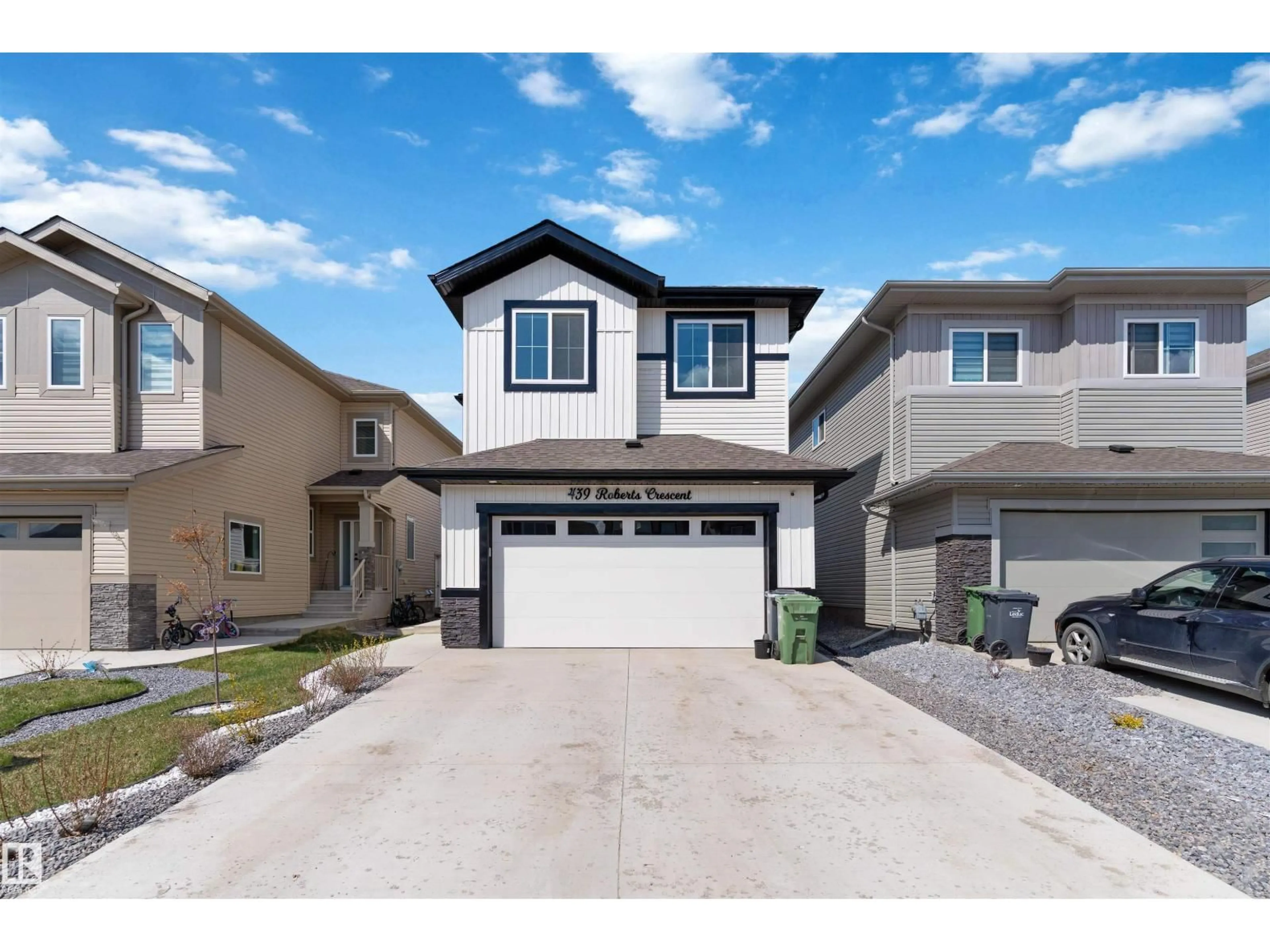Home with vinyl exterior material, street for 439 ROBERTS CRES, Leduc Alberta T9E1N4