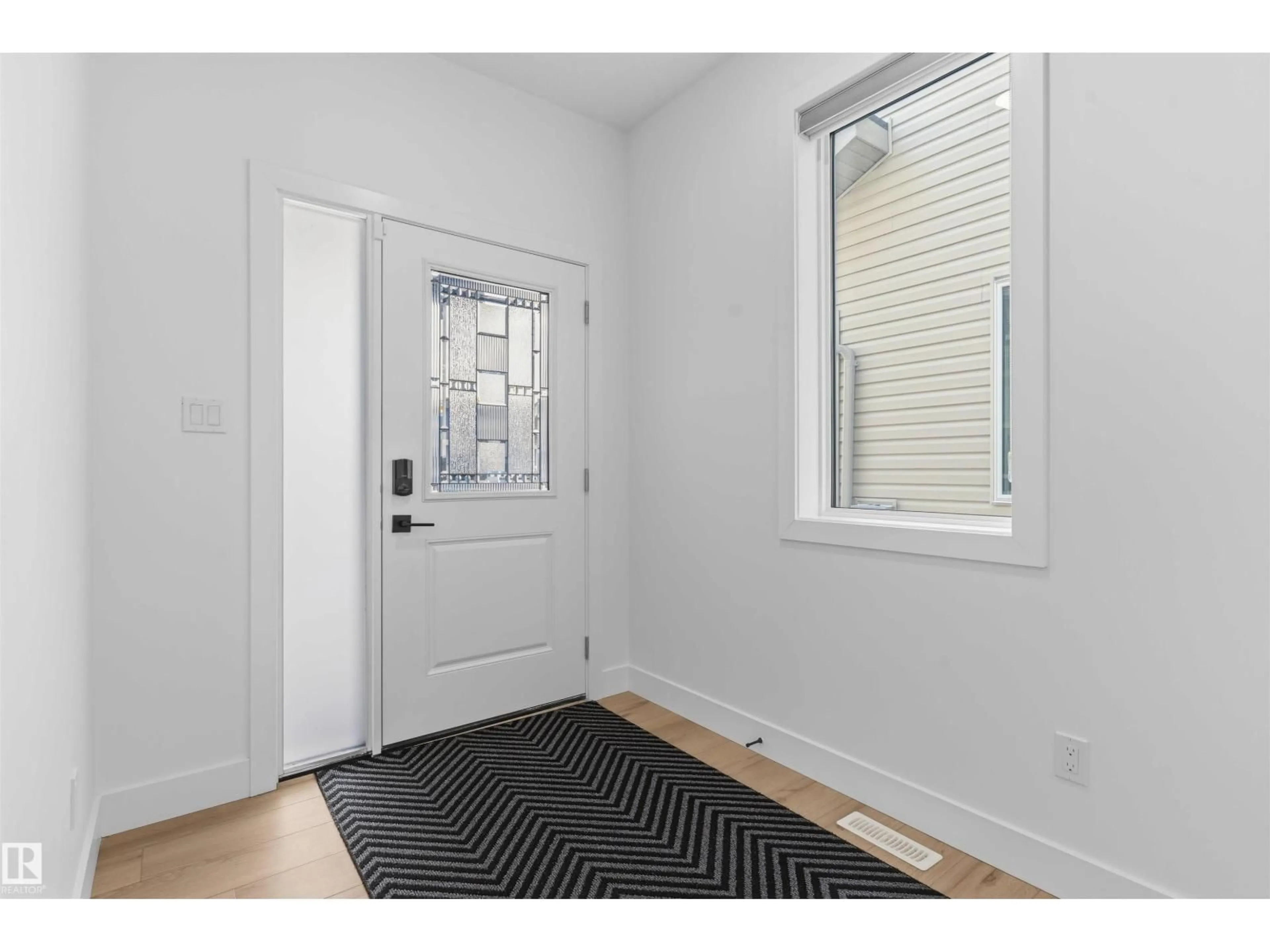 Indoor entryway for 439 ROBERTS CRES, Leduc Alberta T9E1N4
