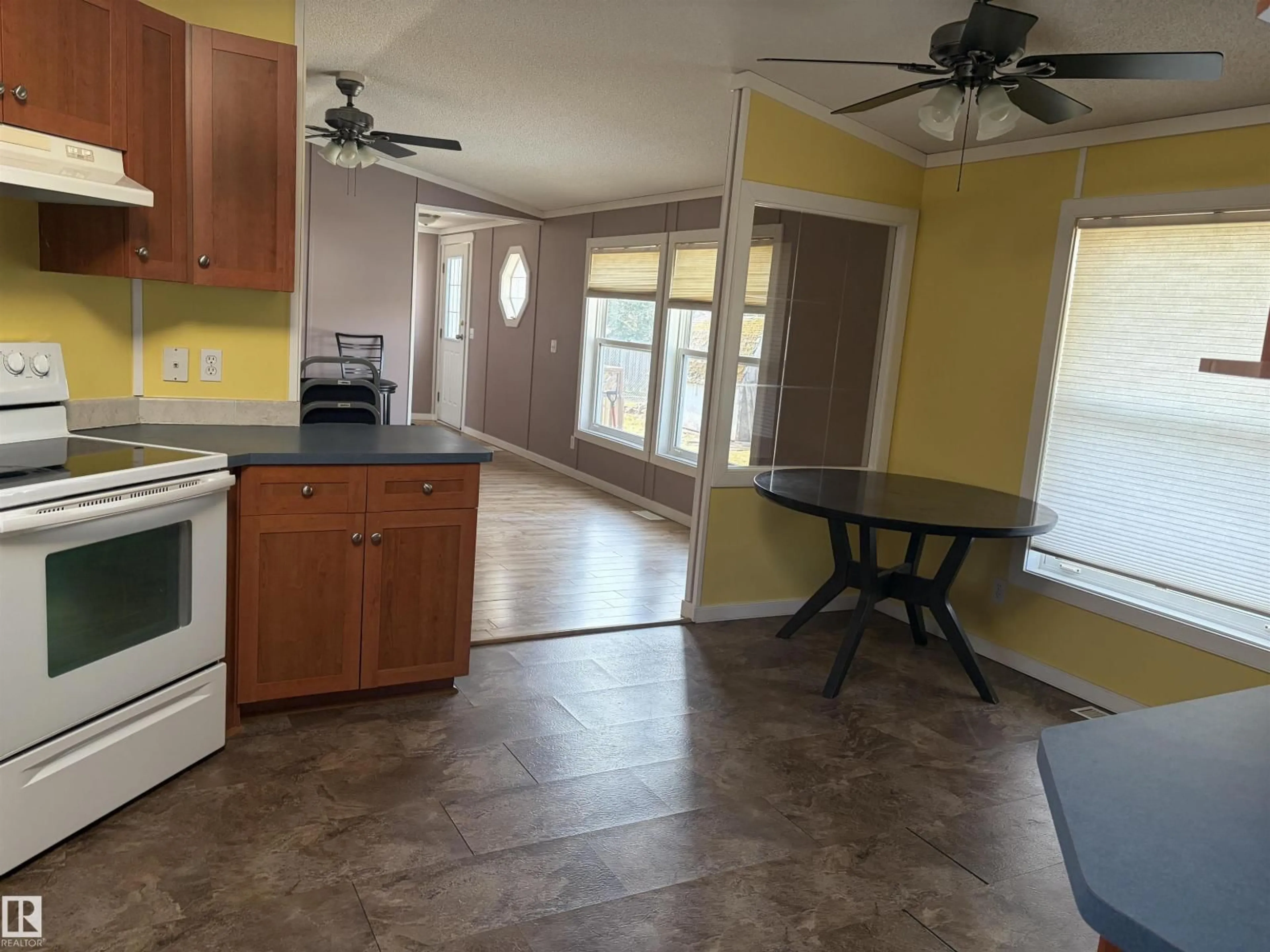Unknown for 4911 49 STREET, Ardmore Alberta T0A0B0