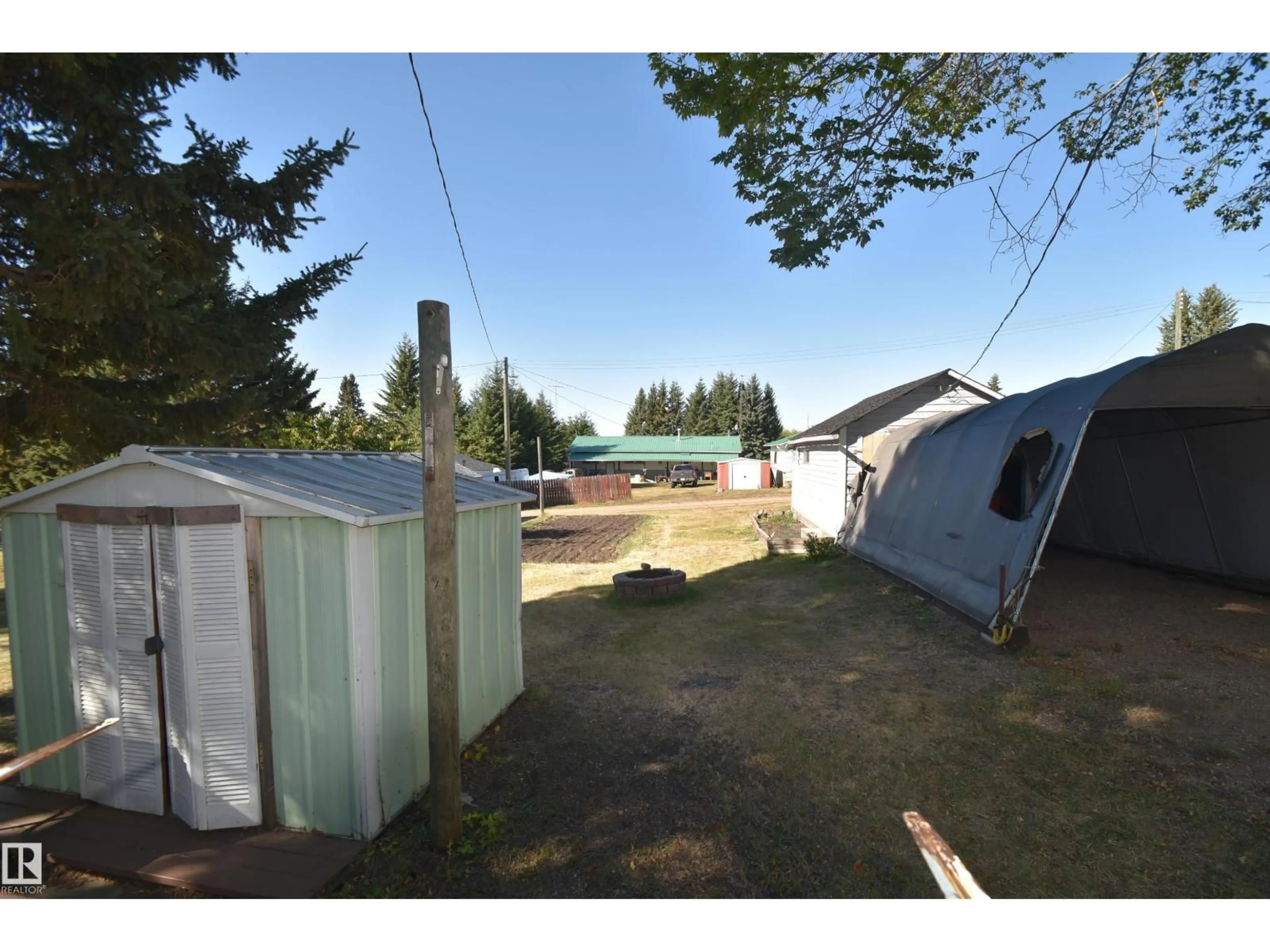 Shed for 5018 50 ST, Myrnam Alberta T0B3K0
