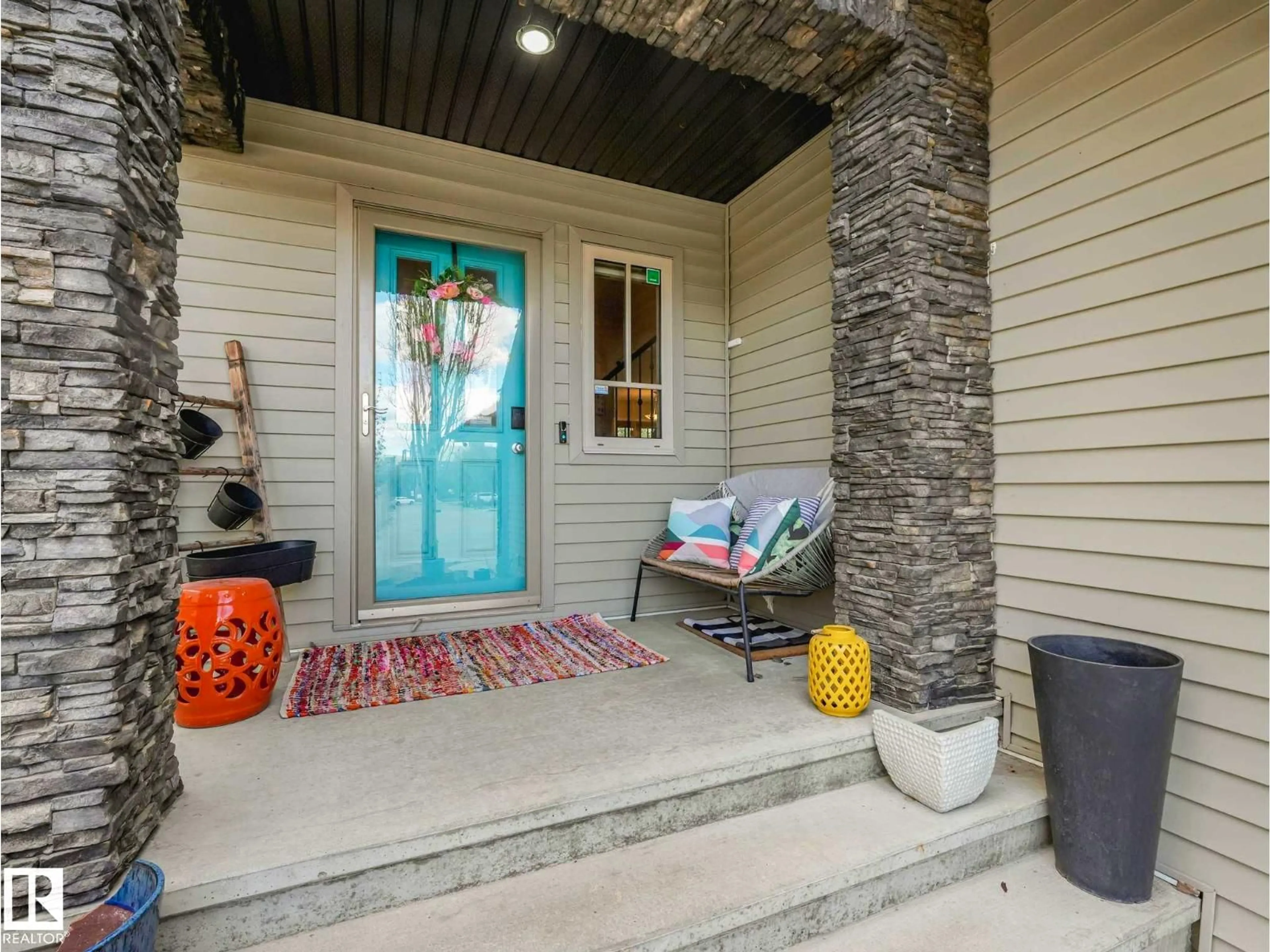 Indoor entryway for 2825 ANDERSON PL, Edmonton Alberta T6W0V7