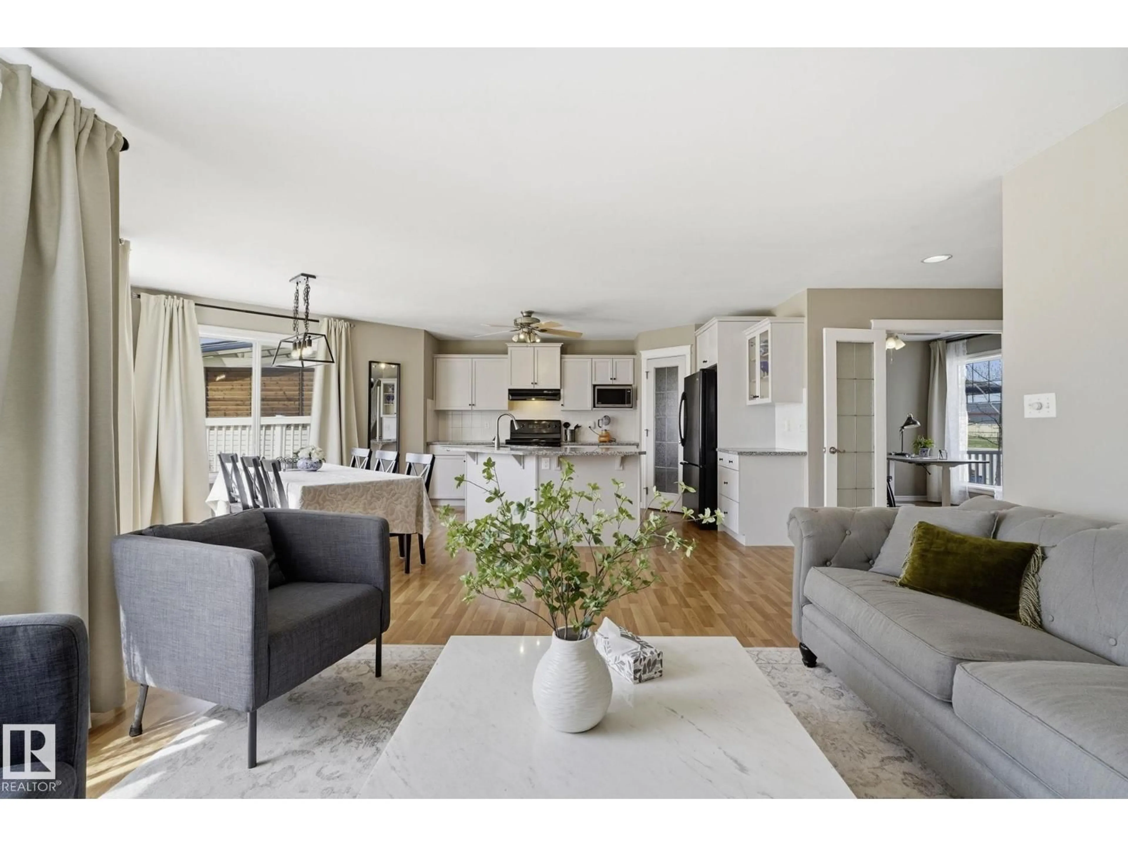 Open concept kitchen, unknown for 3327 32 AV, Edmonton Alberta T6T1X7