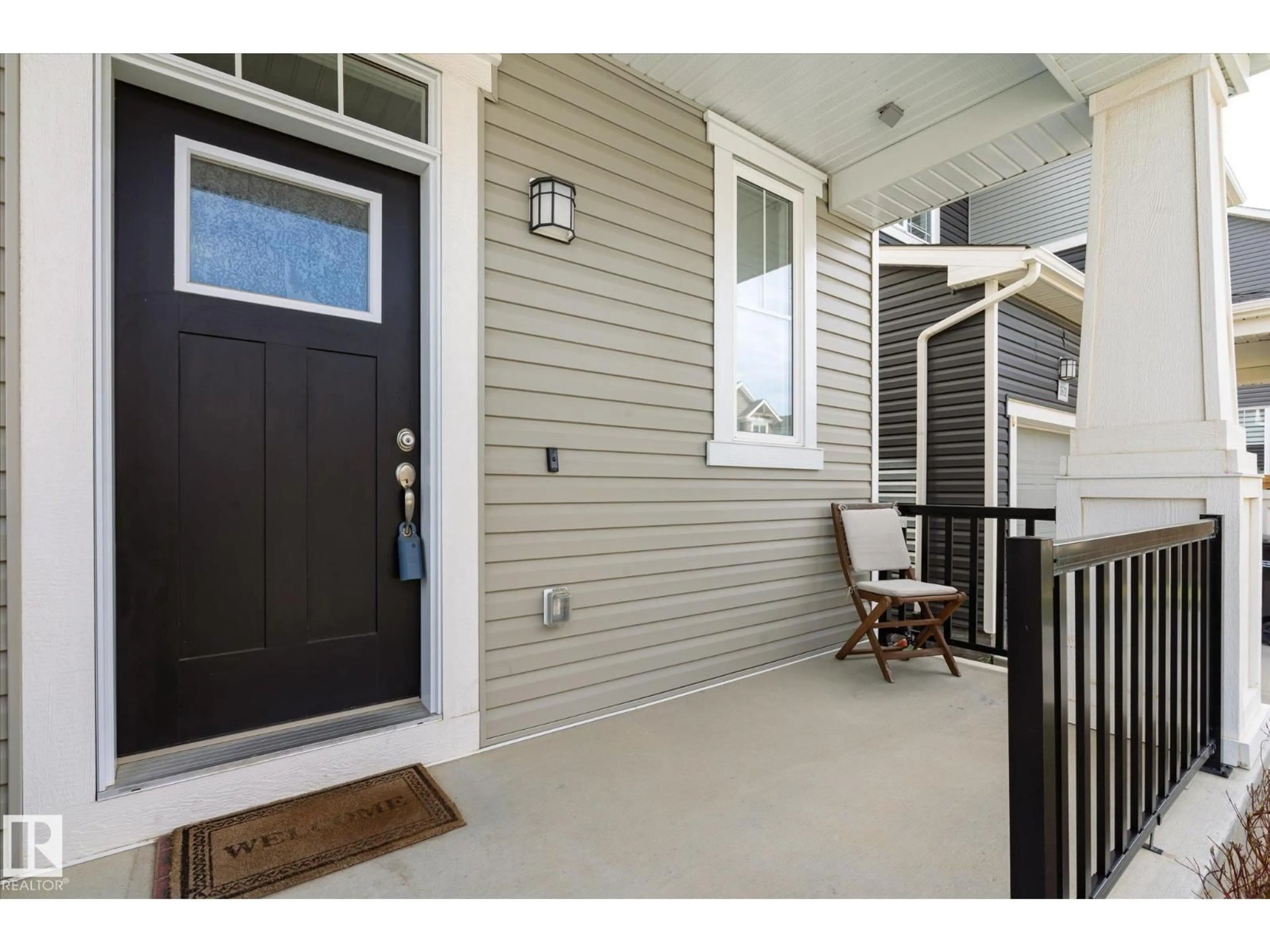 Indoor entryway for NW - 1615 203 ST, Edmonton Alberta T6M1K8