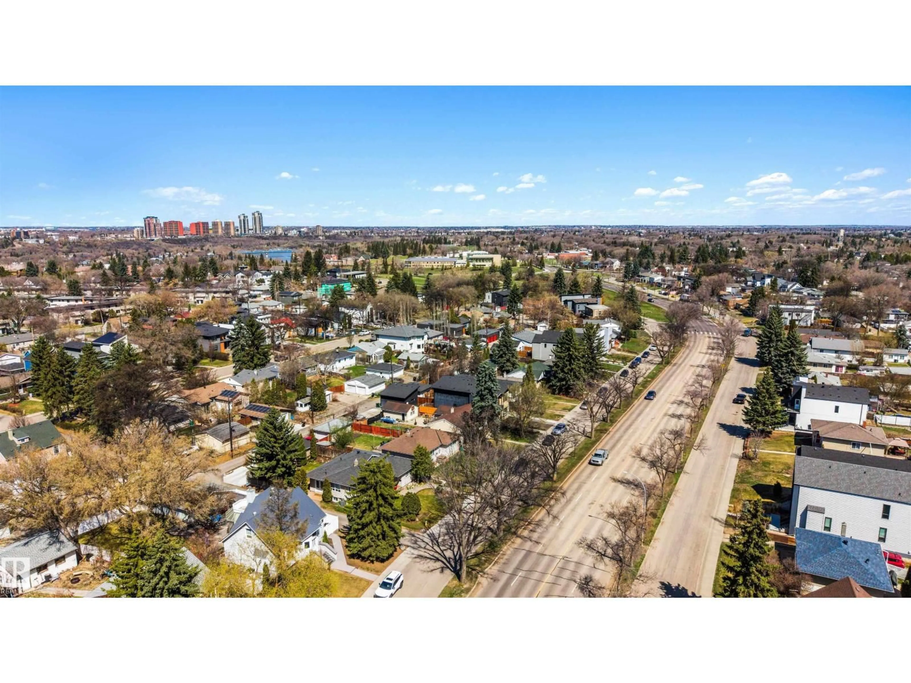 A pic from outside/outdoor area/front of a property/back of a property/a pic from drone, unknown for NW - 9602 85 STREET, Edmonton Alberta T6C3E2