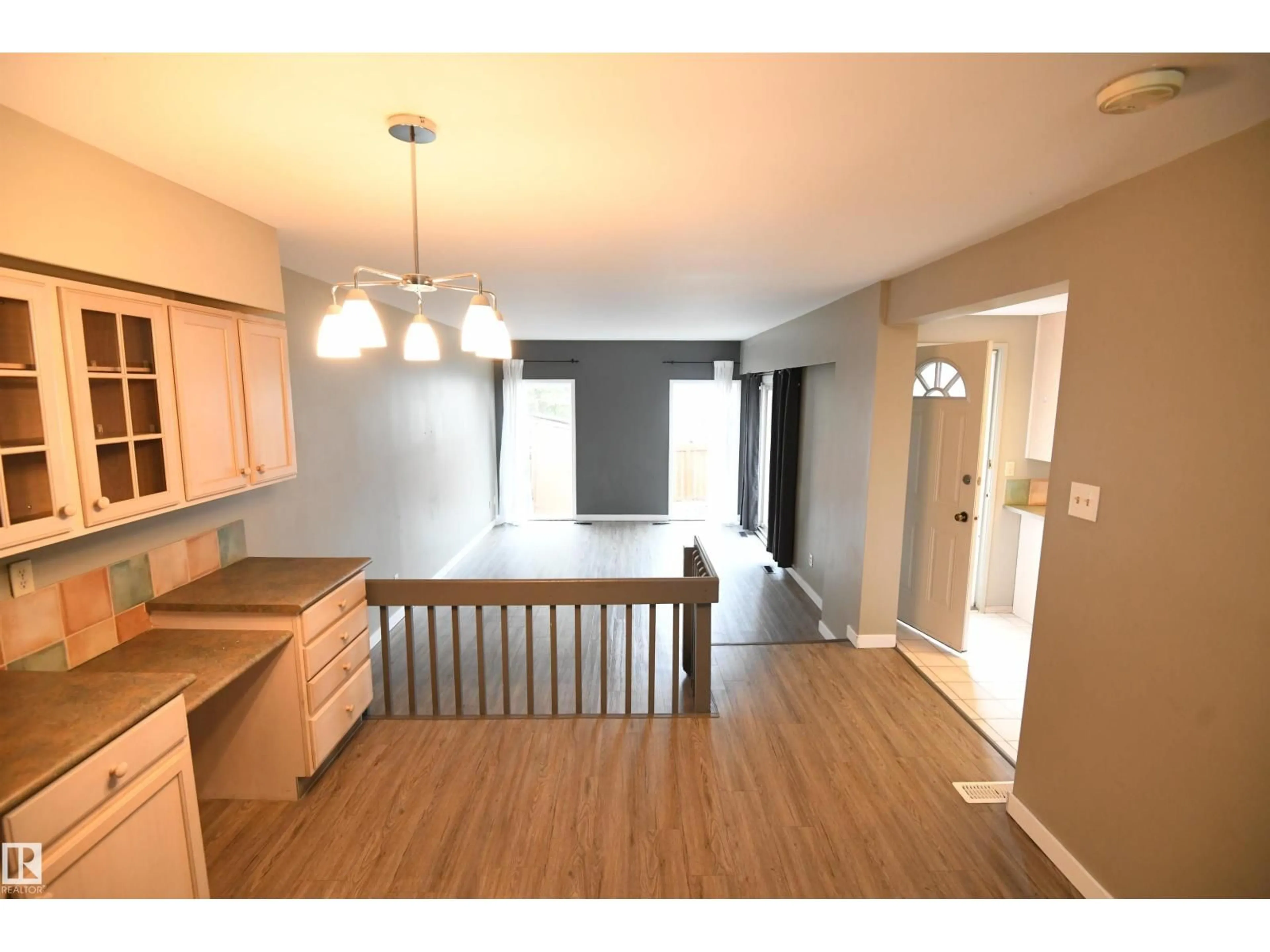 Unknown for 6706 36A AV, Edmonton Alberta T6K1S3