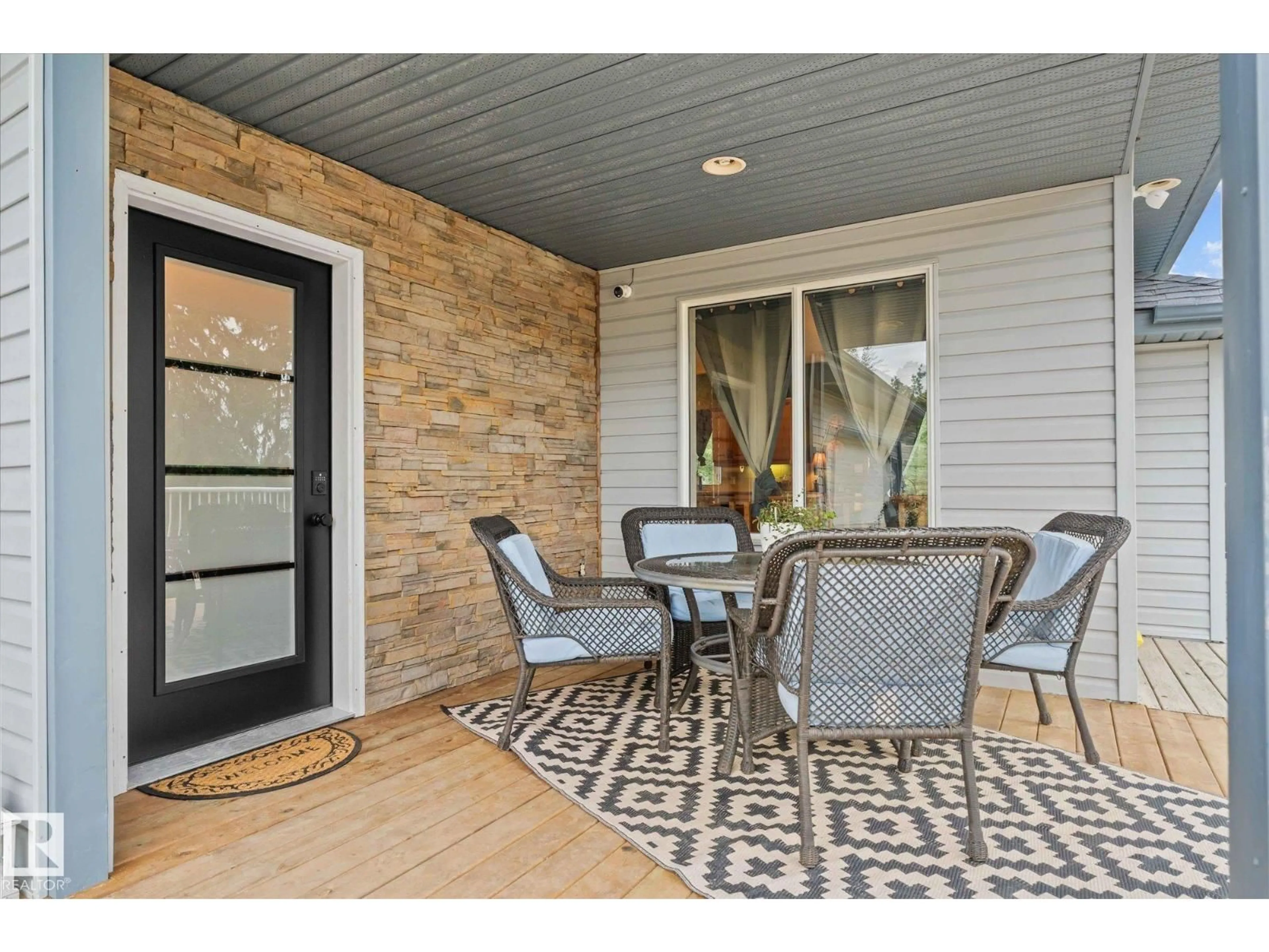 Patio, street for 54426 RGE ROAD 15, Rural Lac Ste. Anne County Alberta T0E1V0
