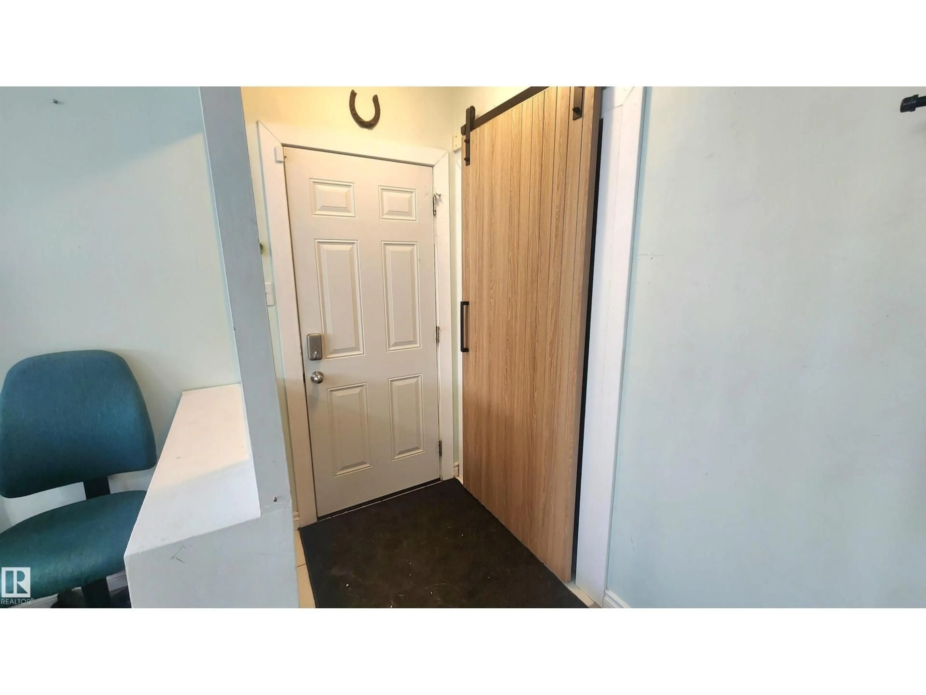 Indoor entryway for NW - 12139 81 ST, Edmonton Alberta T5B2S9