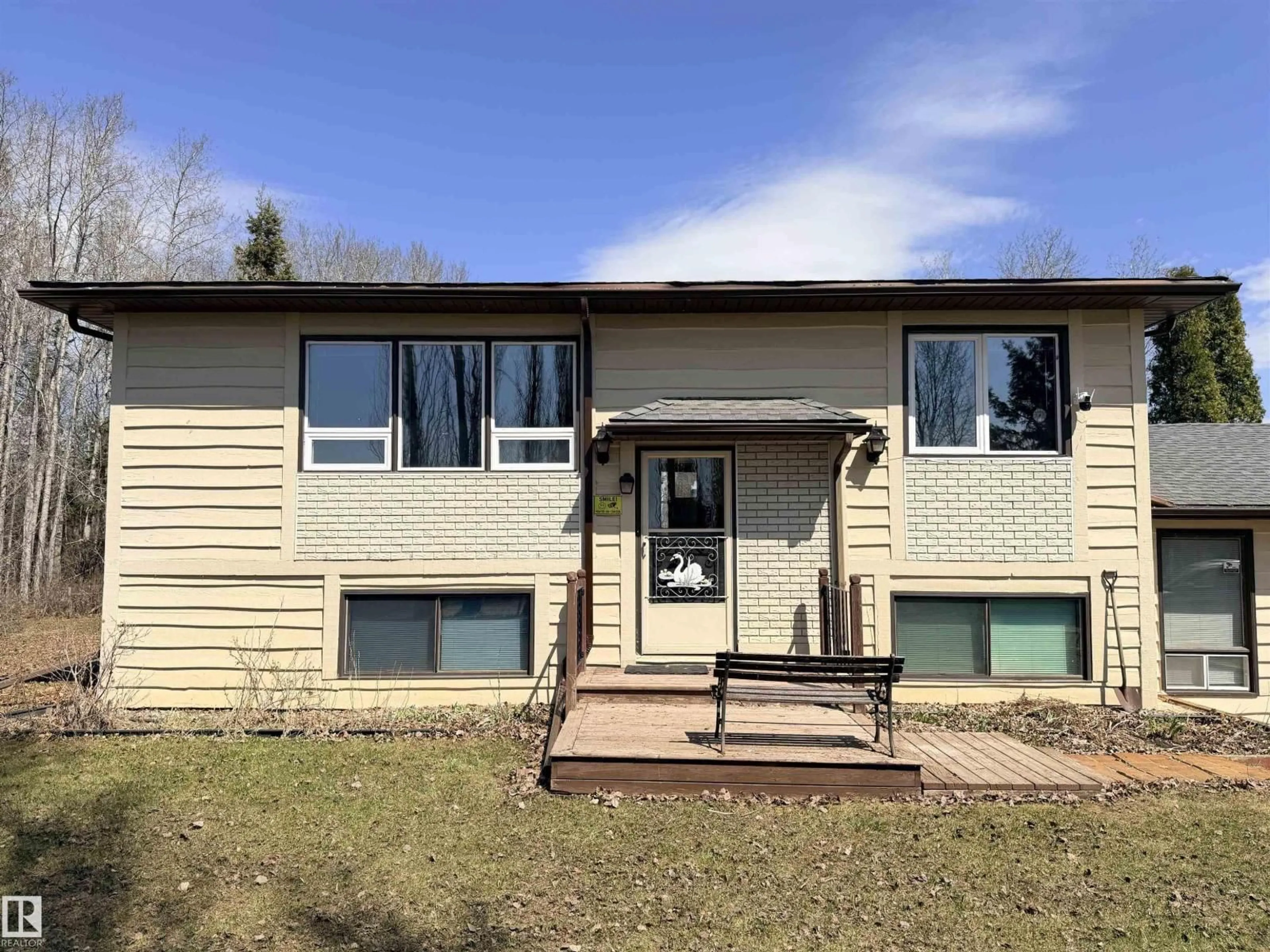 Home with vinyl exterior material, building for 623043 RGE ROAD 250, Rural Athabasca County Alberta T0G1Z0