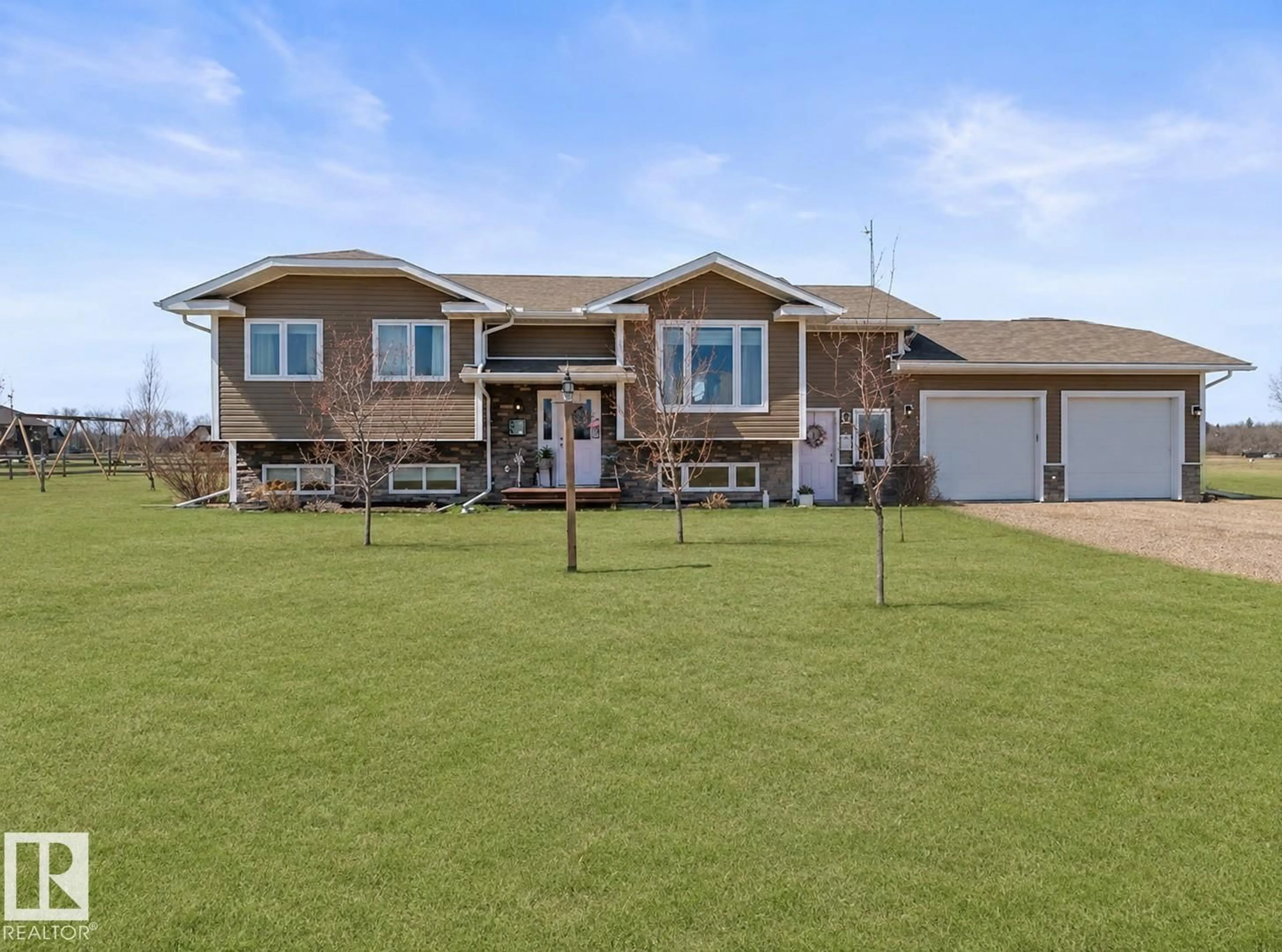 Home with brick exterior material, unknown for 42011 - 40 TOWNSHIP RD 624, Rural Bonnyville M.D. Alberta T9M1P1